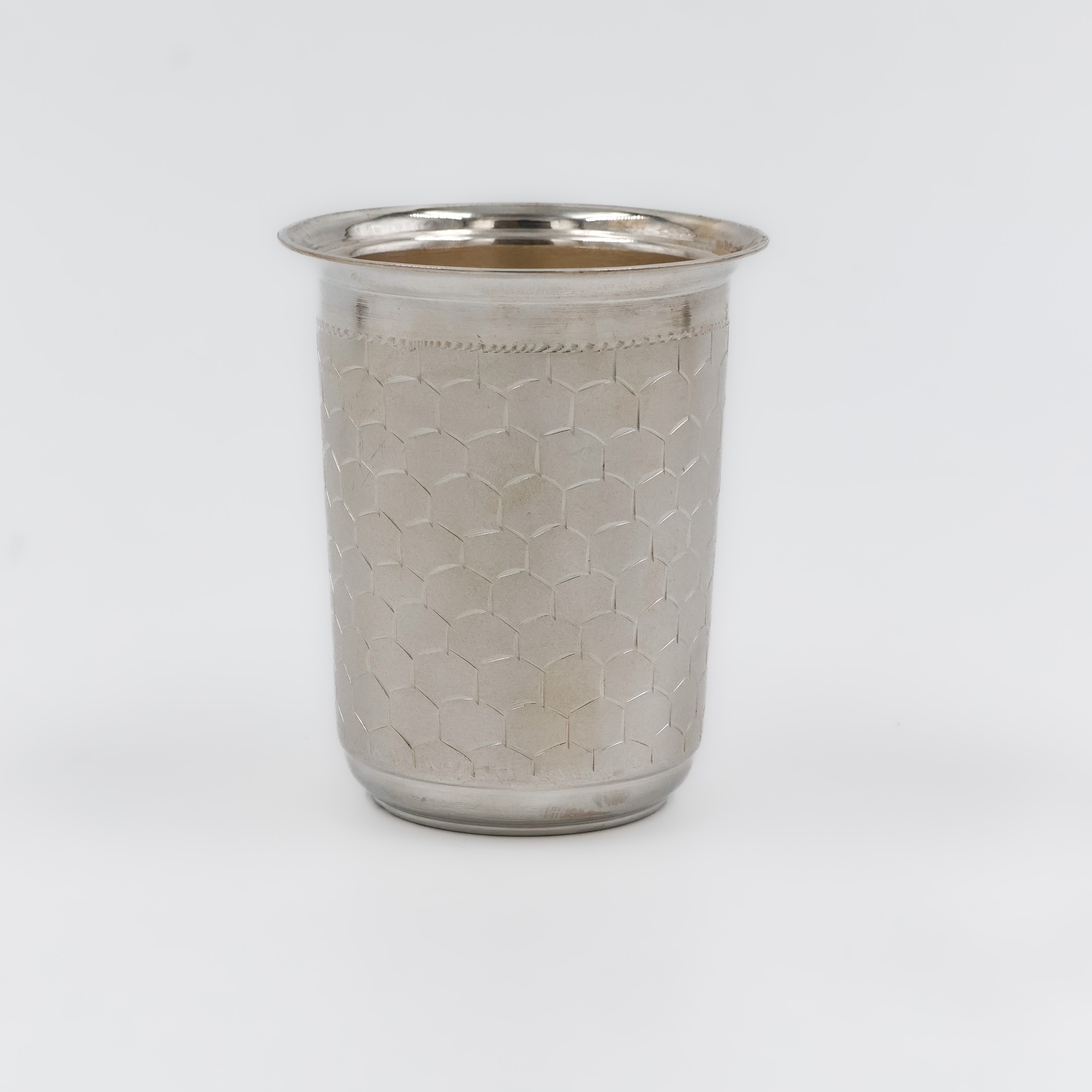Elegant Diamond Motif Silver Glass - 