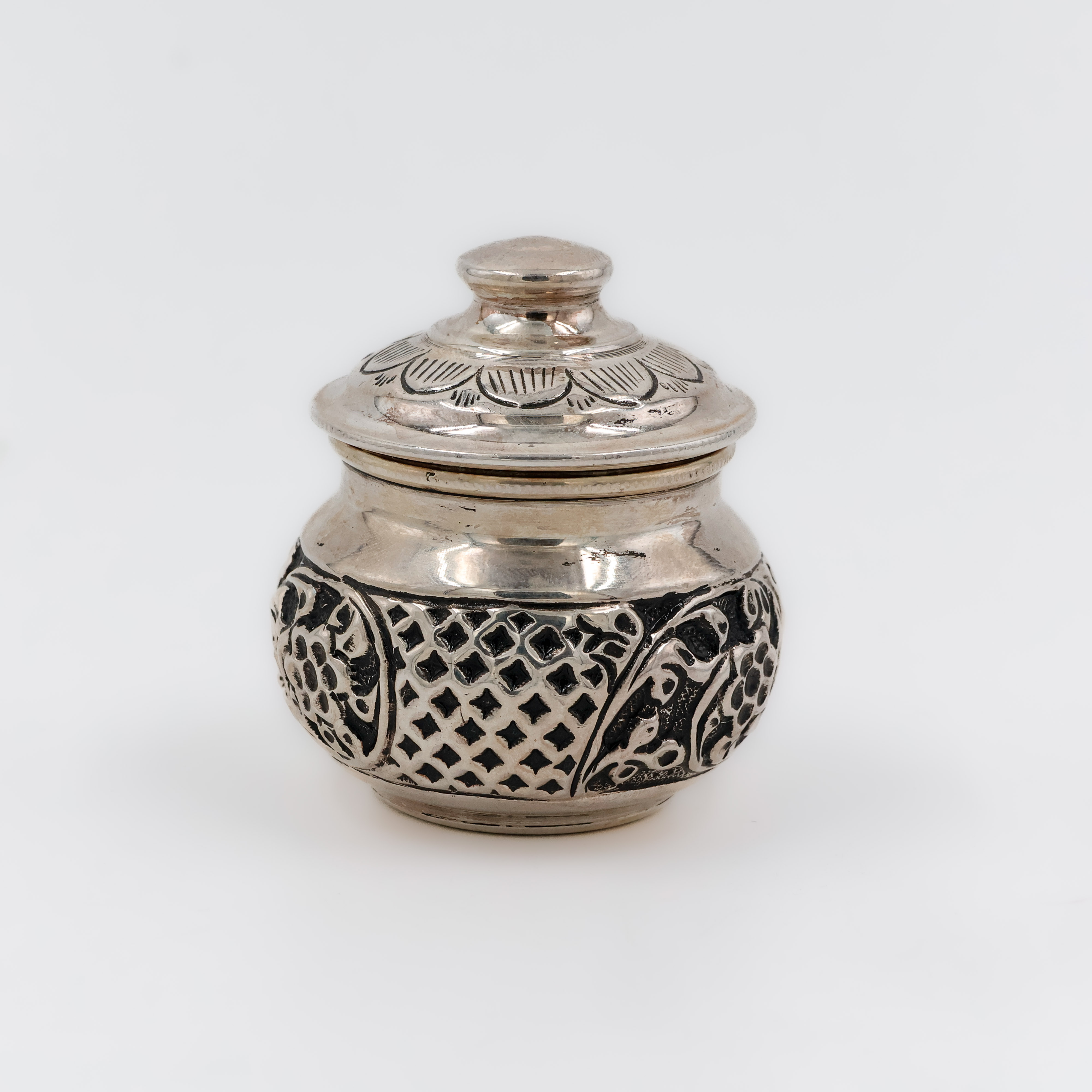 Net Pattern Pure Silver Kumkum Box - 