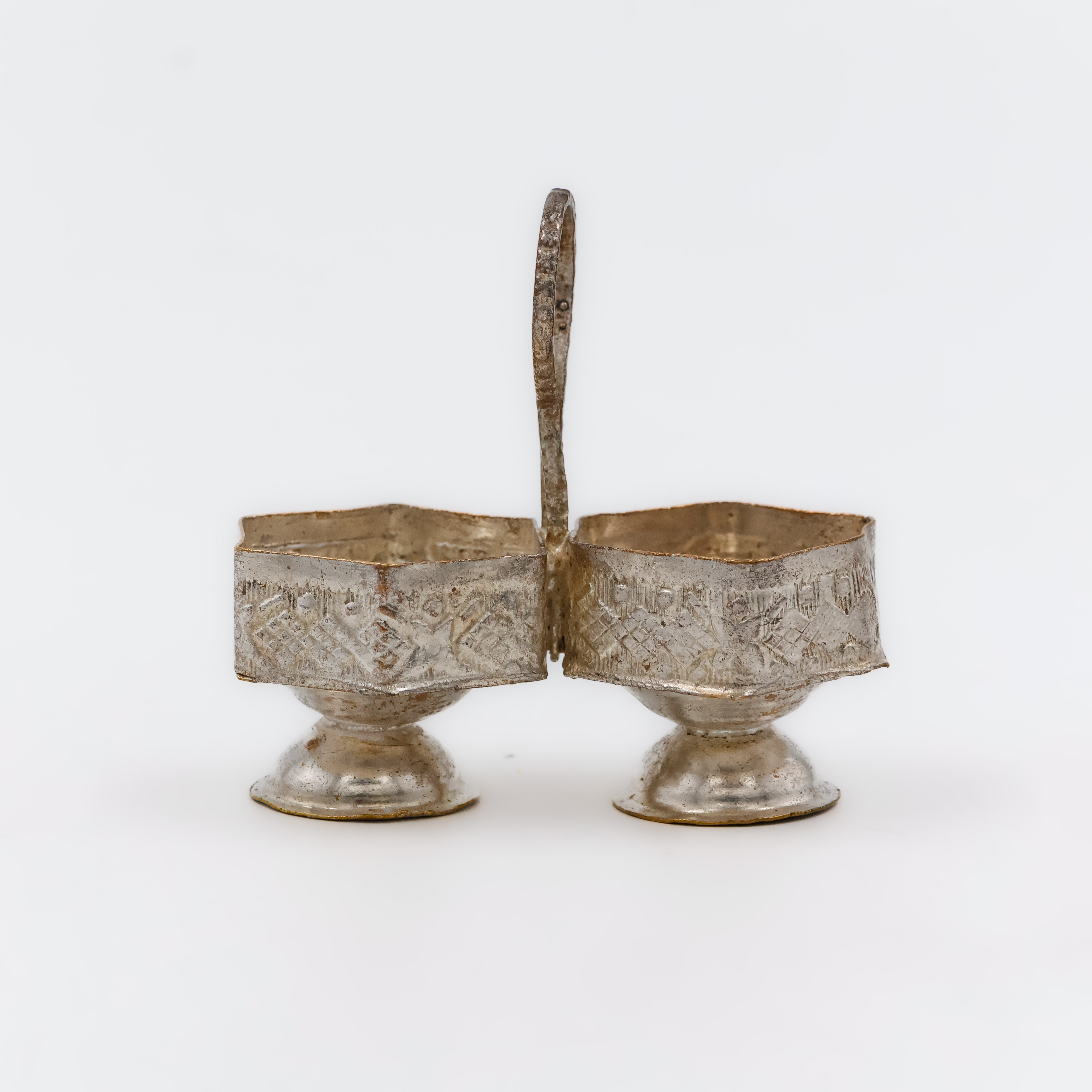 Functional Silver Chopra Stand - 