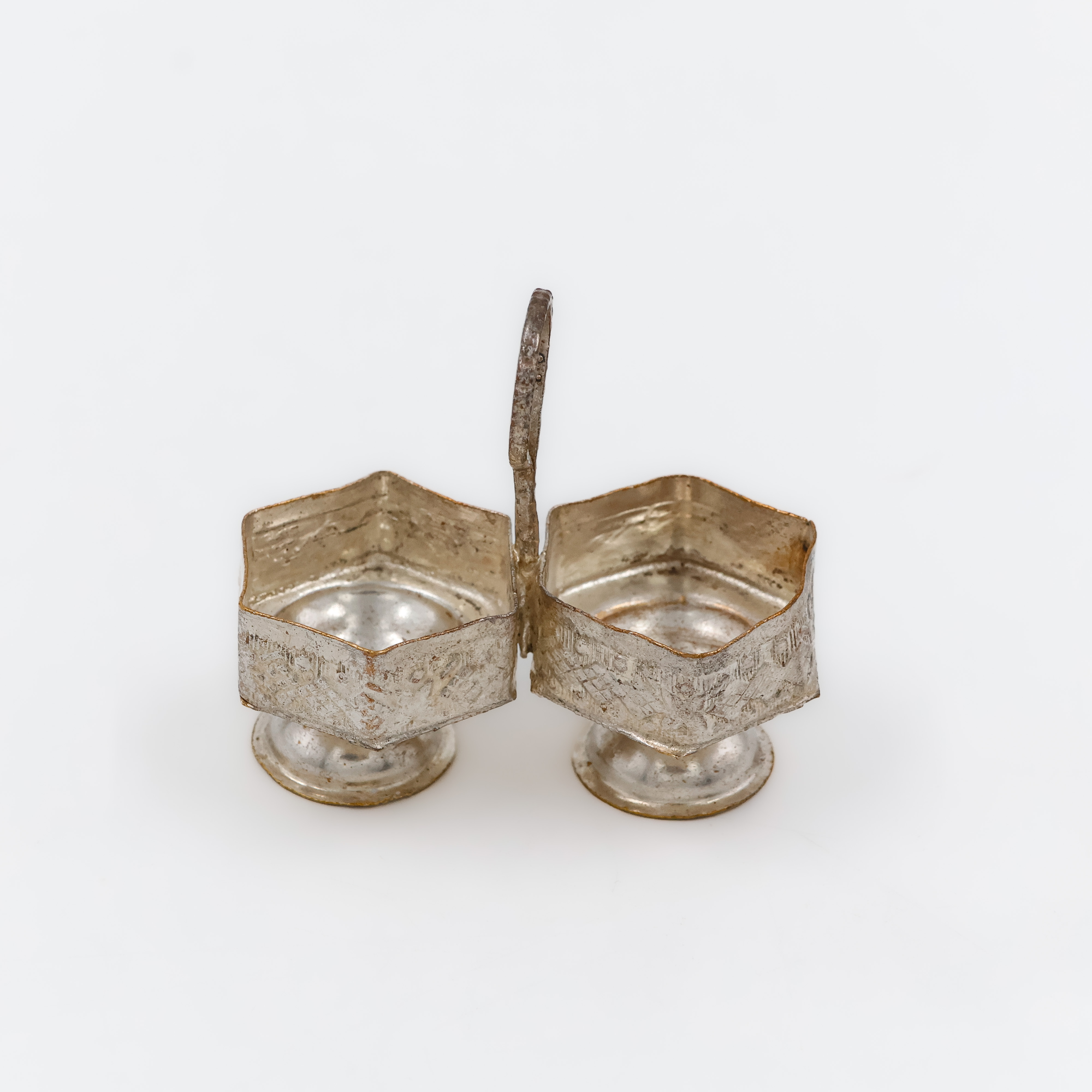 Functional Silver Chopra Stand - 