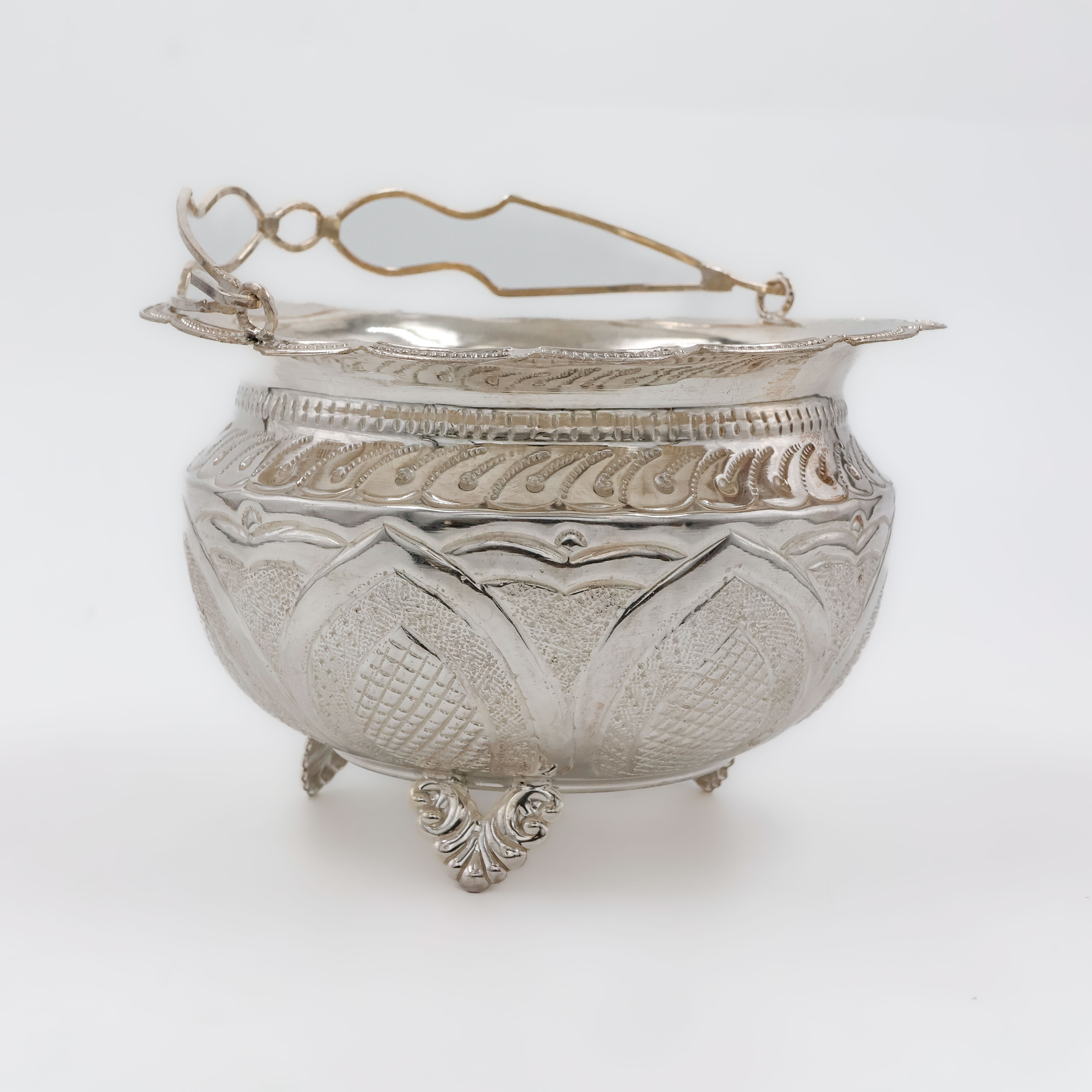 Leaf Motif Silver Baseket - 