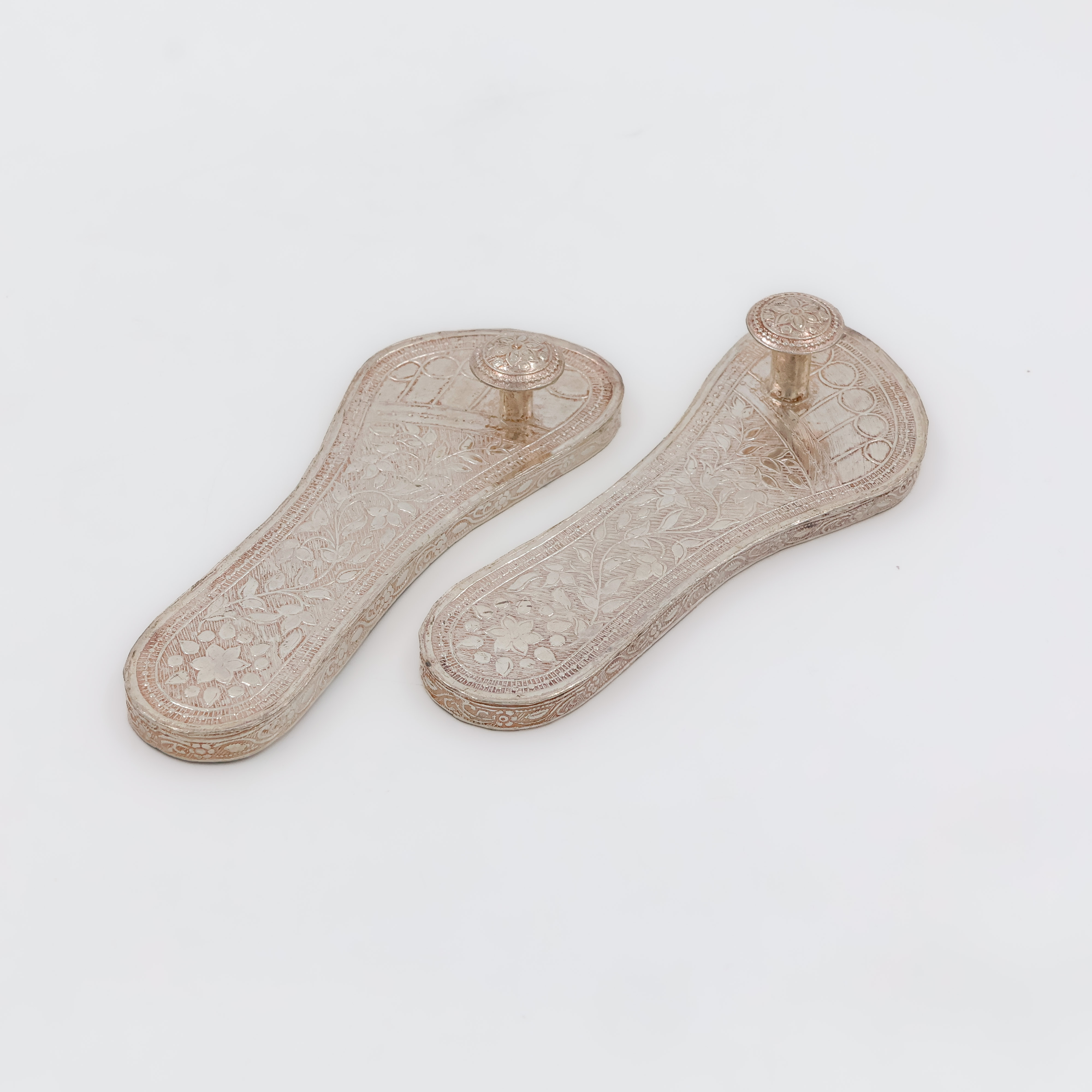 Elegant Silver Padukaye - 