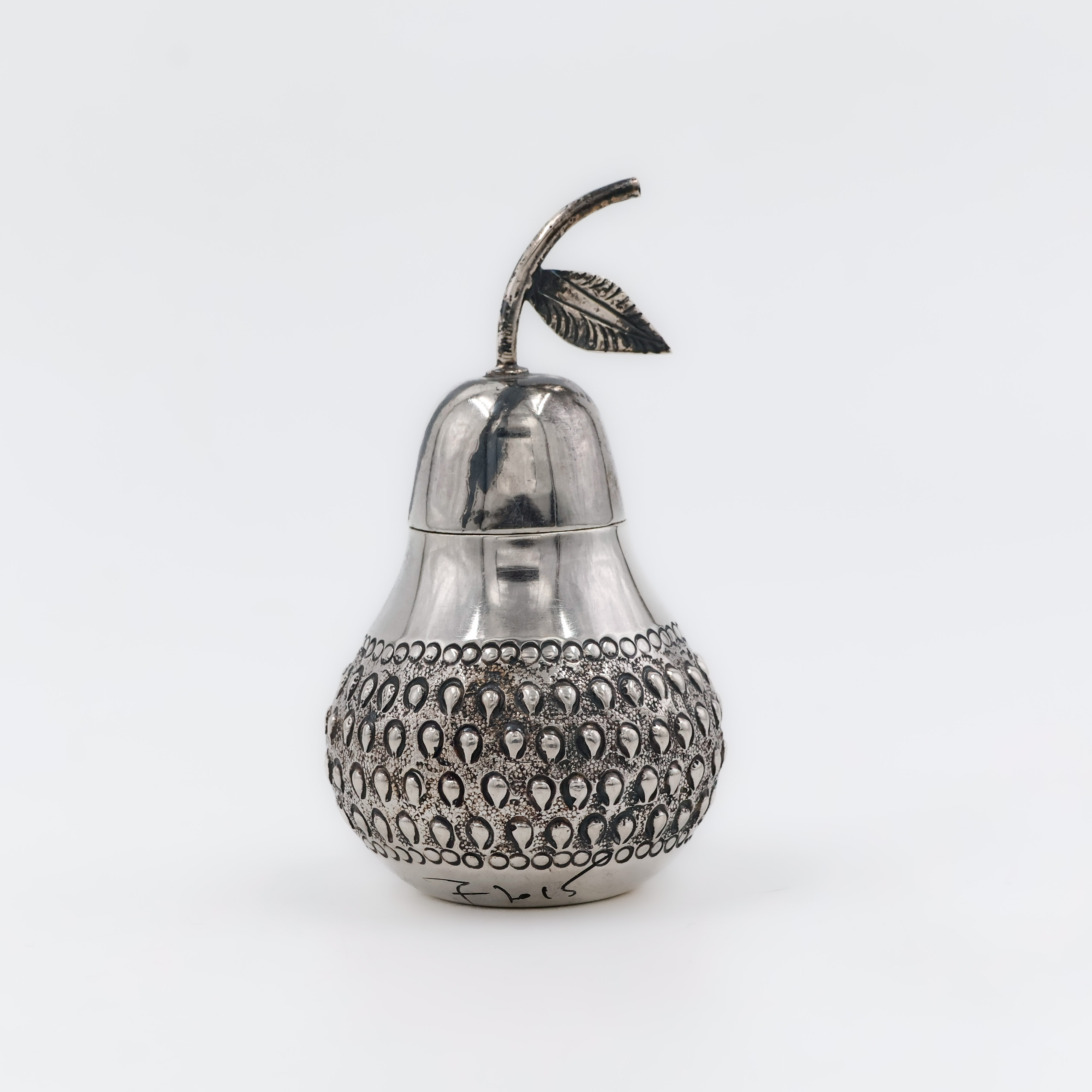 Silver Pear Fruit - Silver Articles