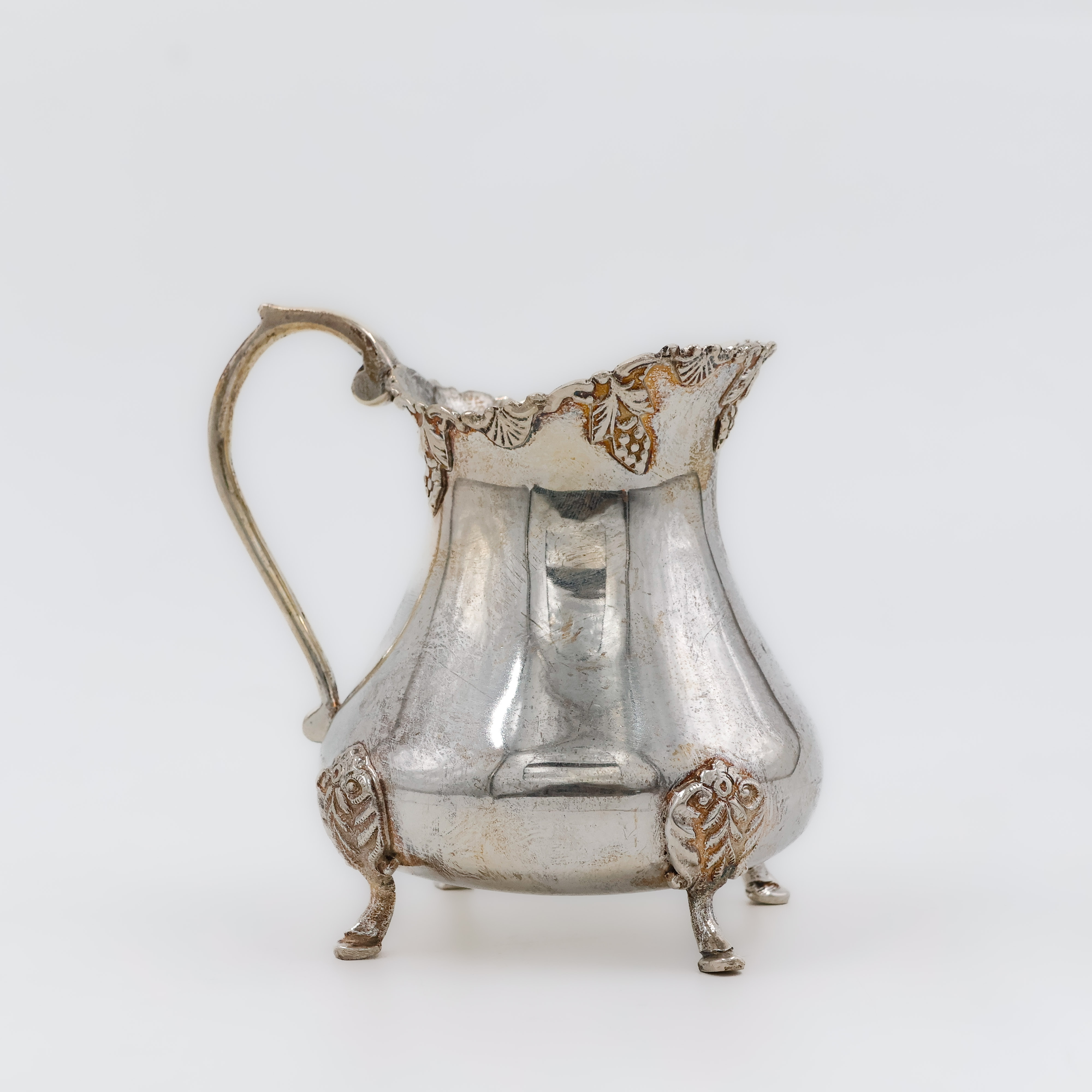 Exquisite Silver Tea Kettle - Silver Articles