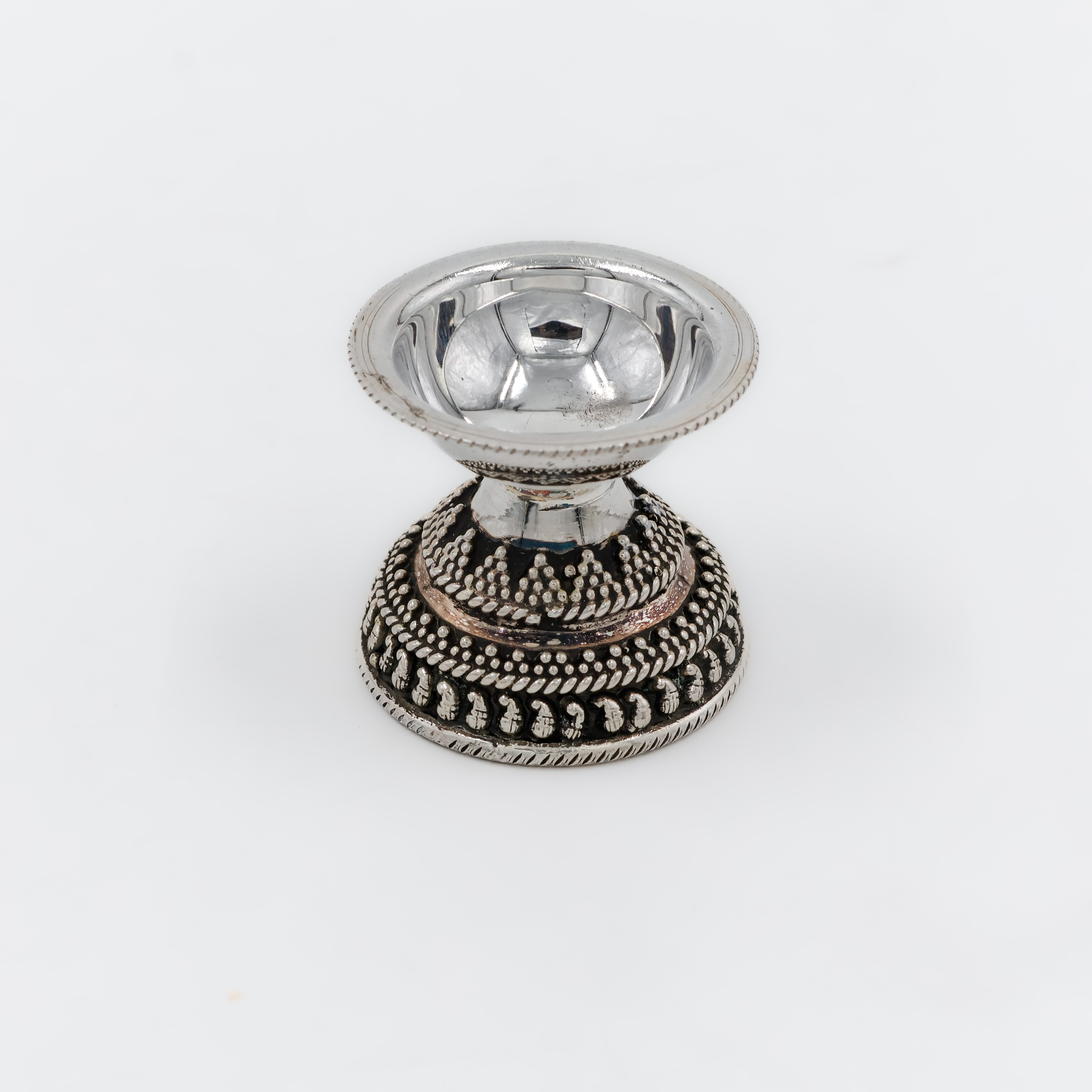 Diyas 24 - Silver Articles