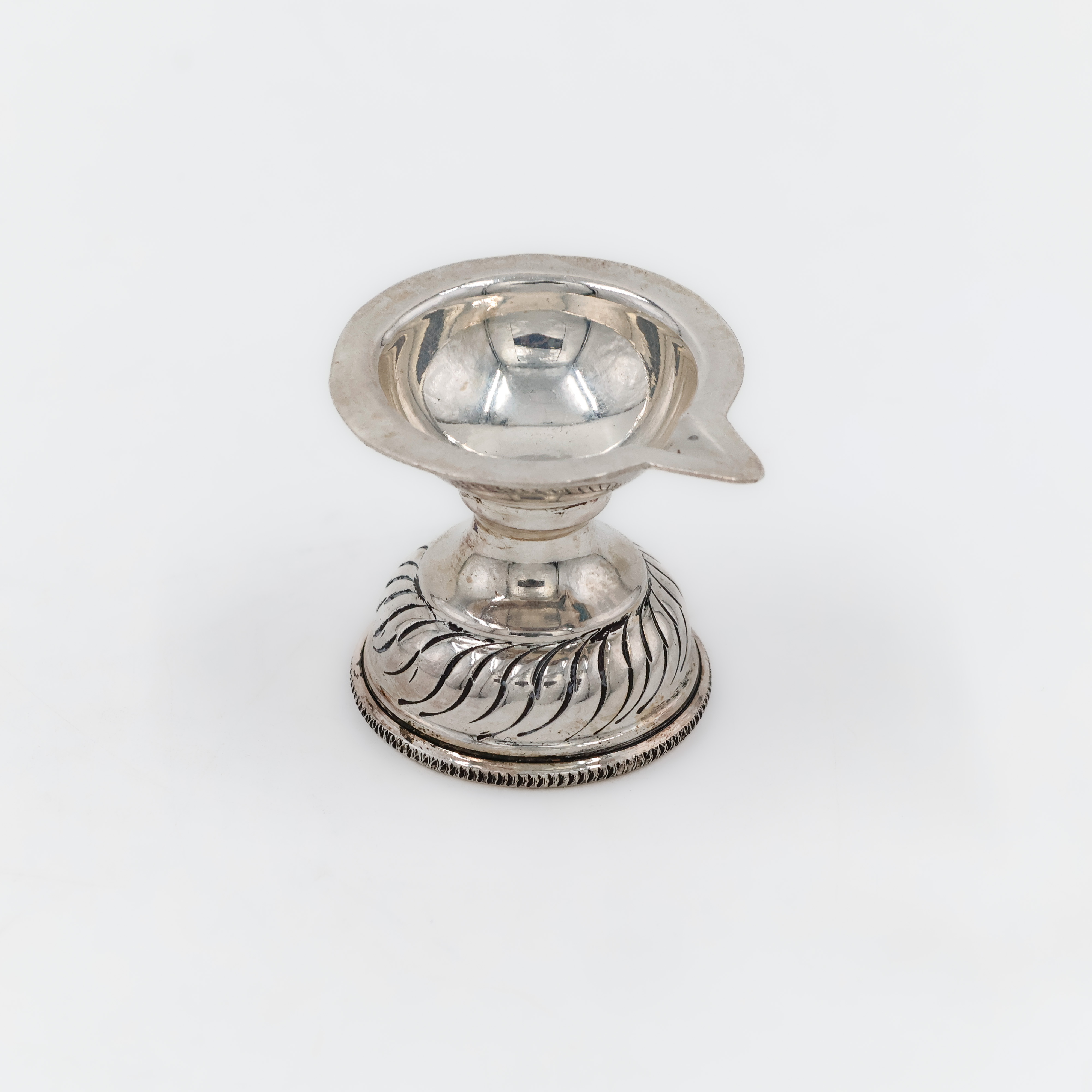 Diyas 25 - Silver Articles