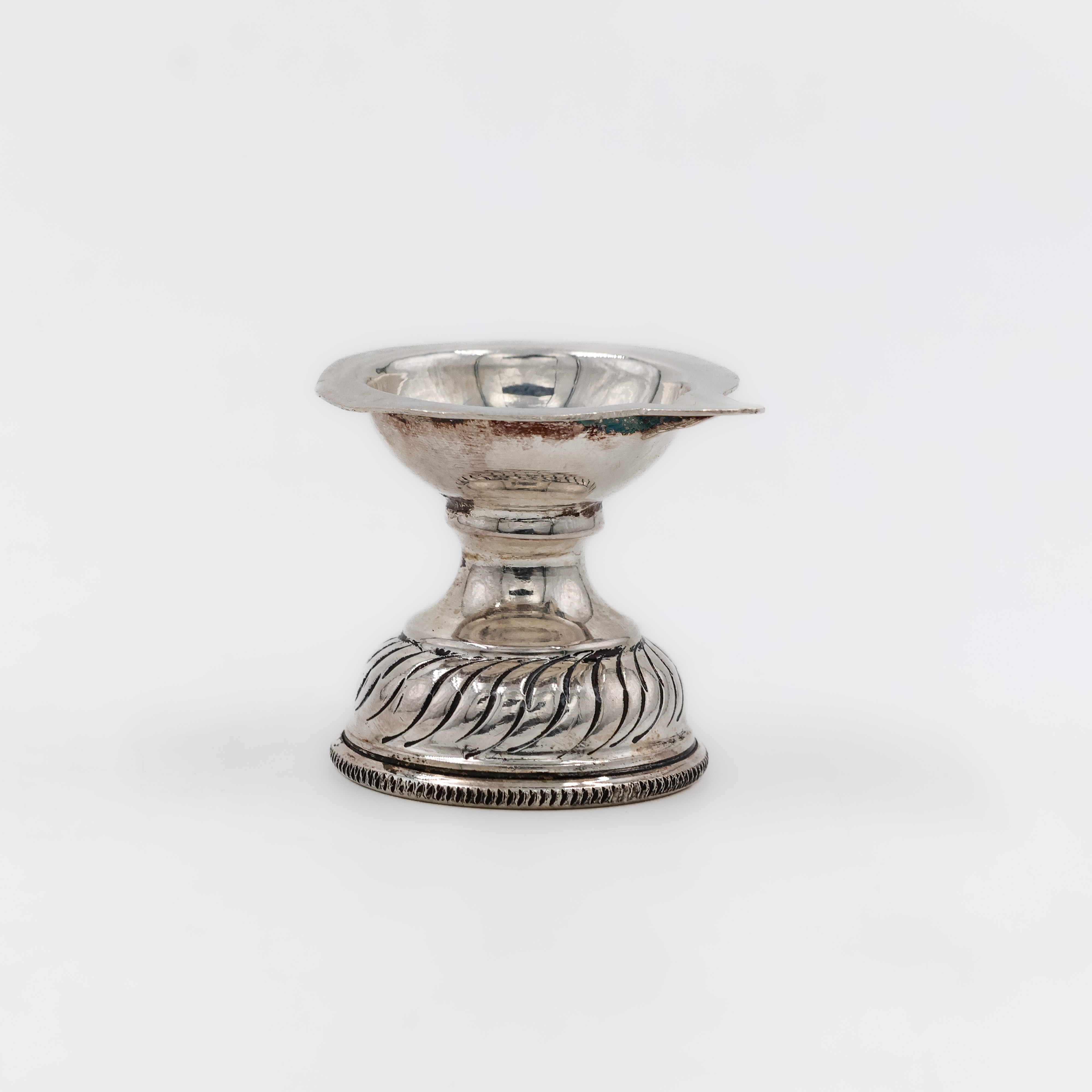 Diyas 25 - Silver Articles