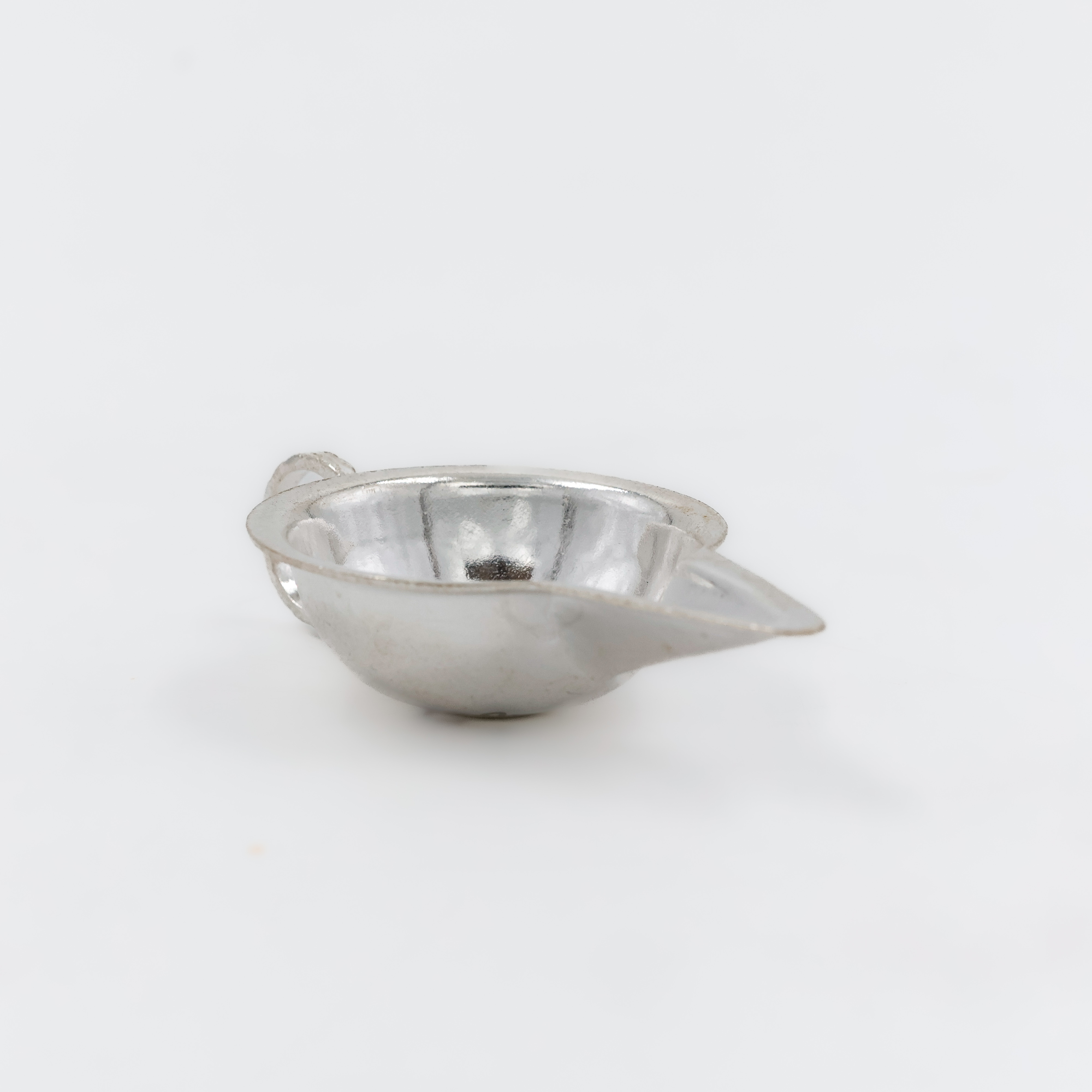 Silver Gillakai - Silver Articles