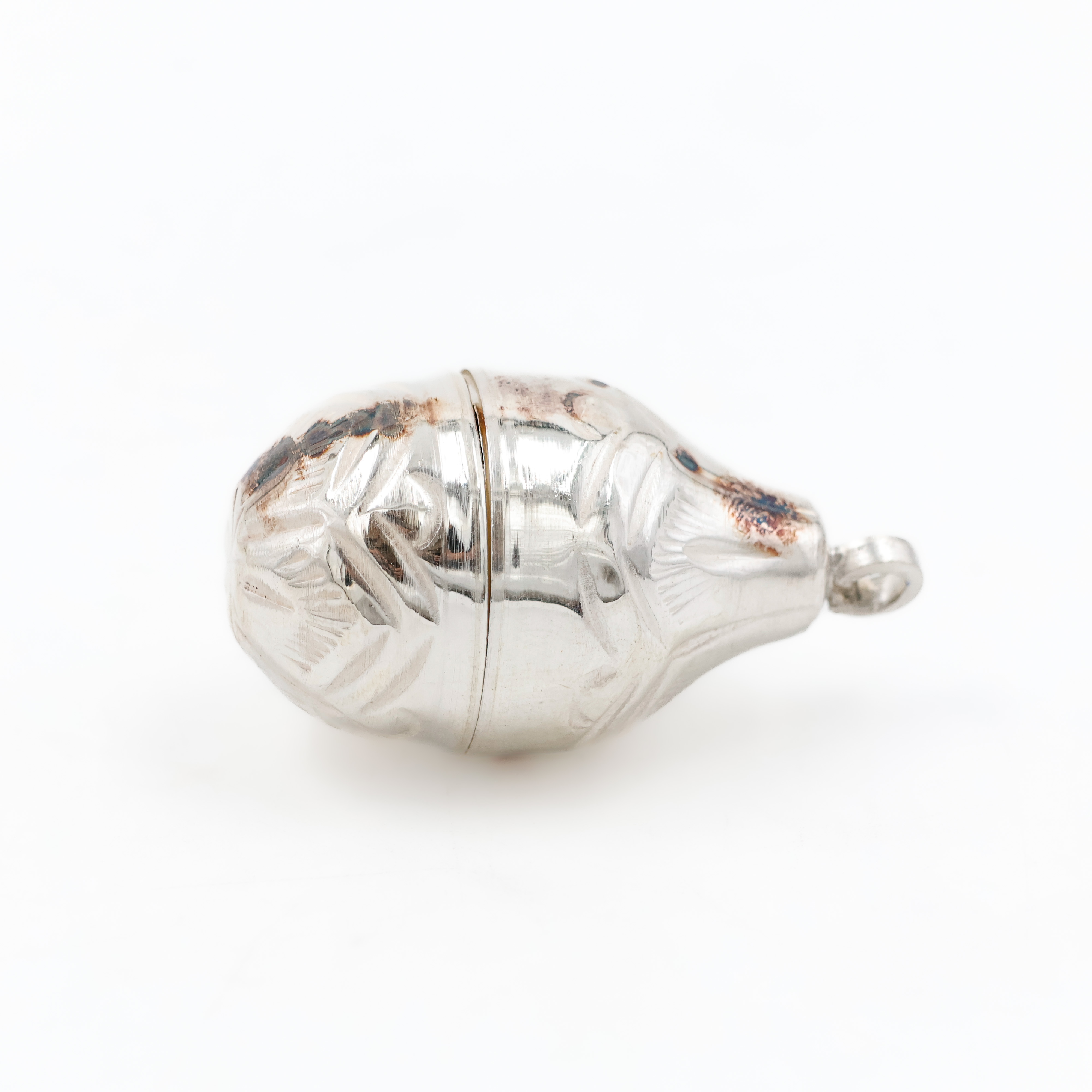 Silver Coconut - Silver Articles
