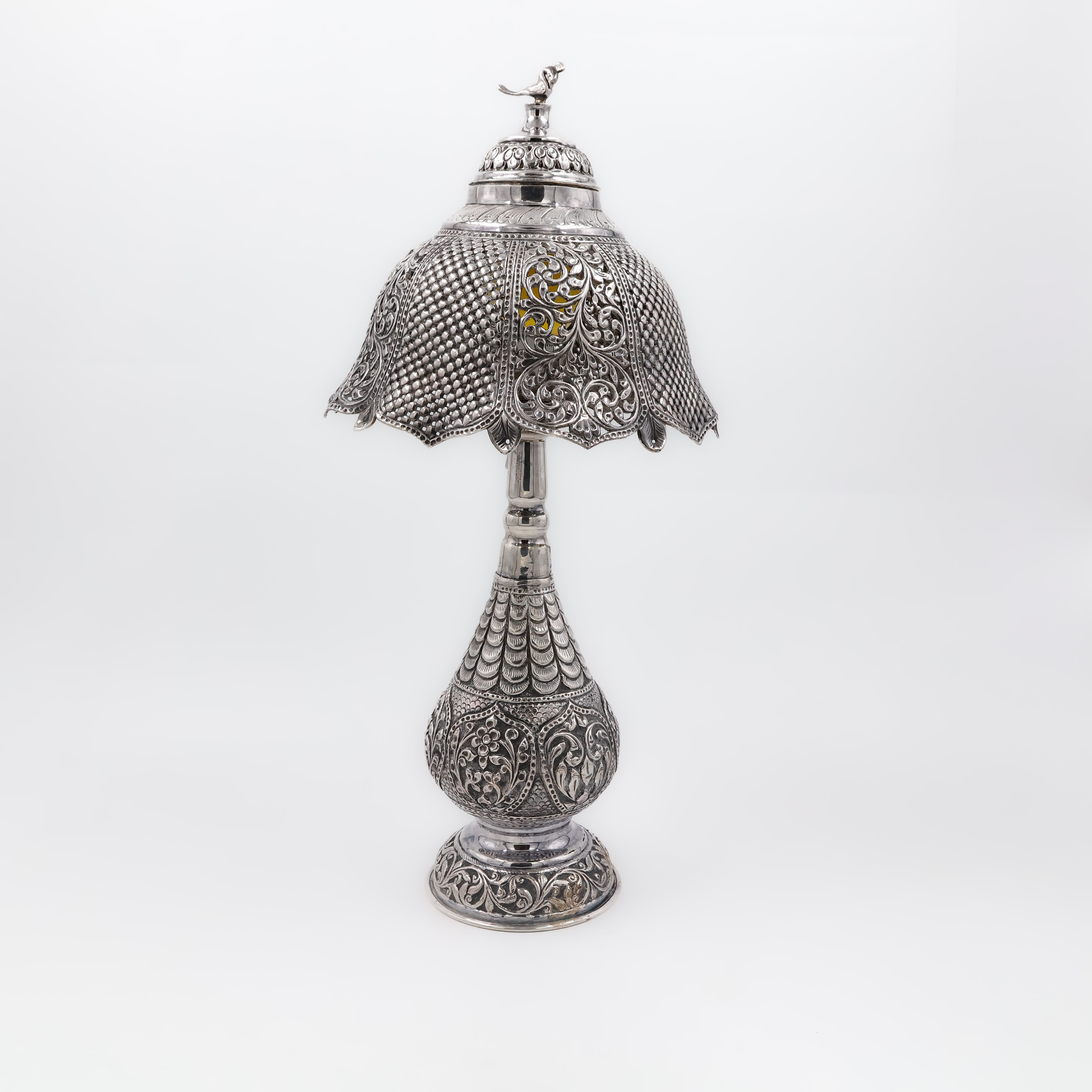 Table Lamp - Silver Articles