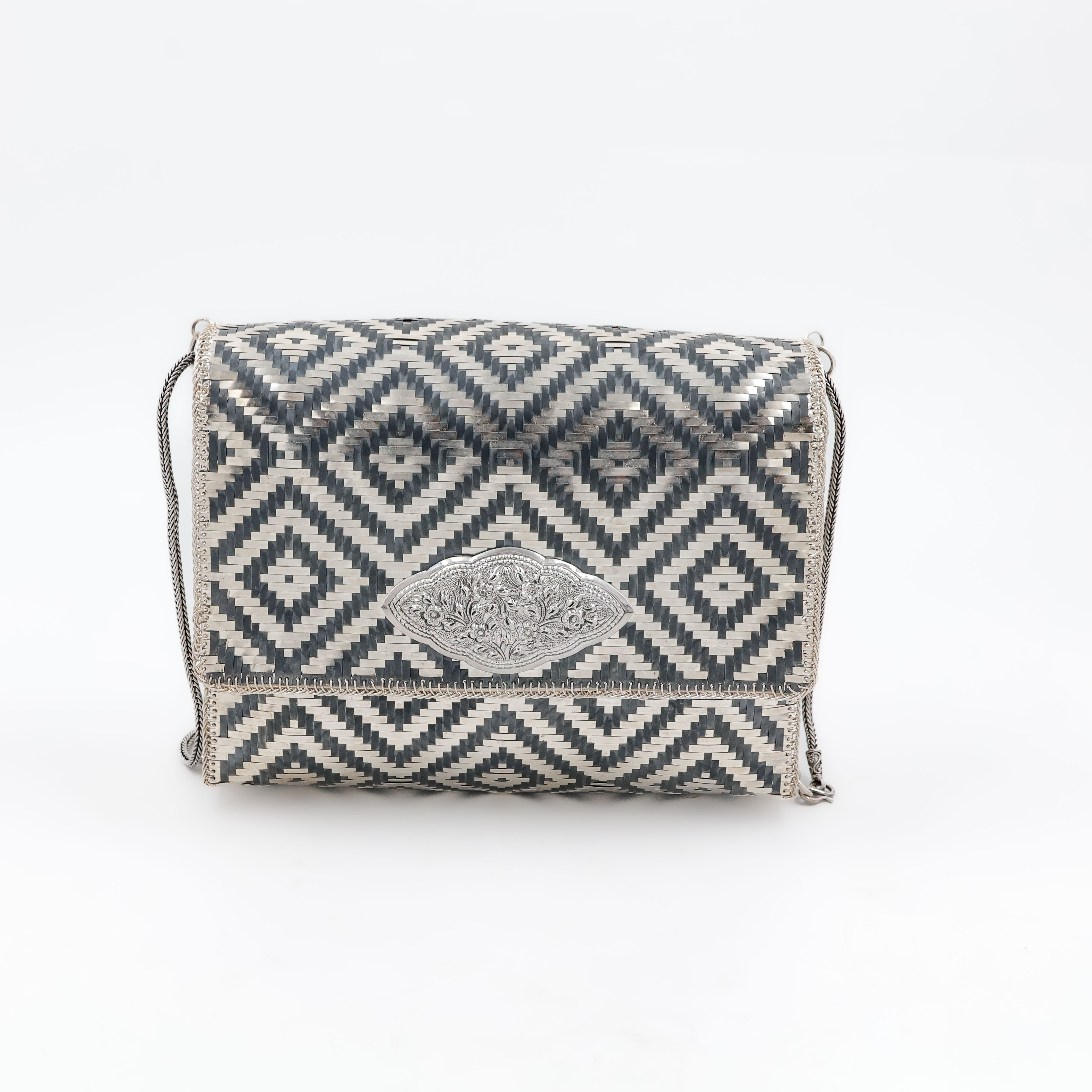 Elegant Silver Purse - Silver Articles