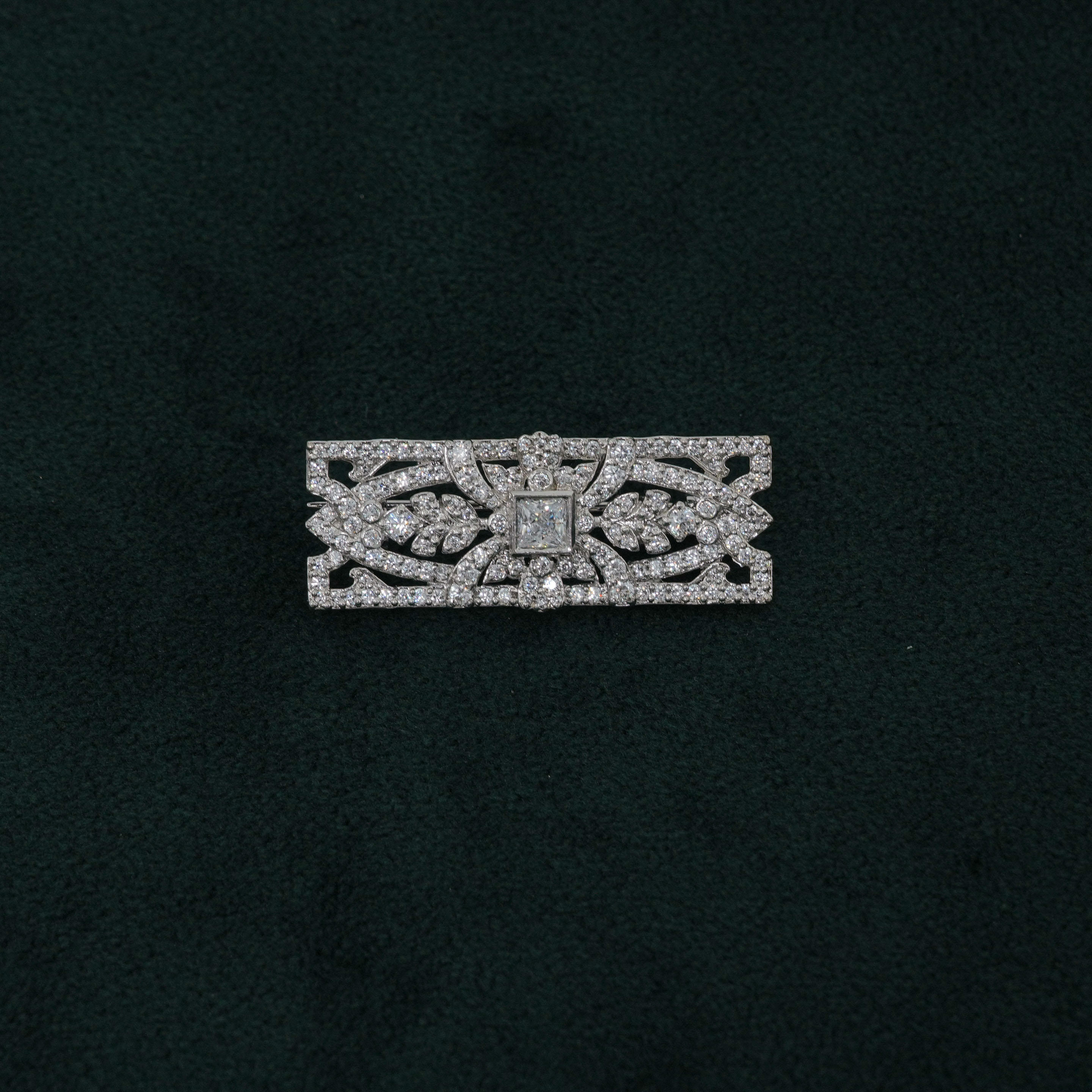 Tulasii - The Concept Jewelry - Silver Brooch