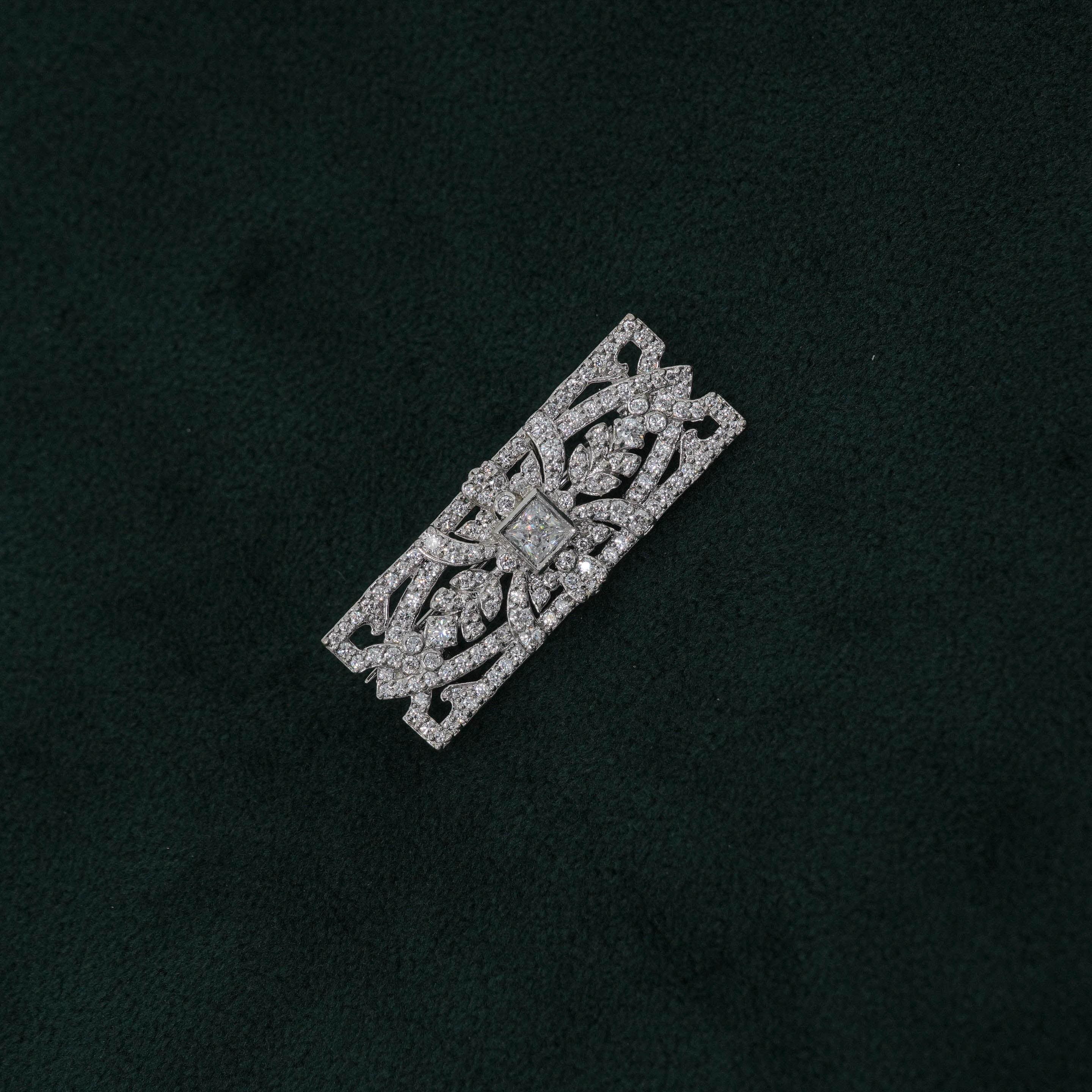 Tulasii - The Concept Jewelry - Silver Brooch