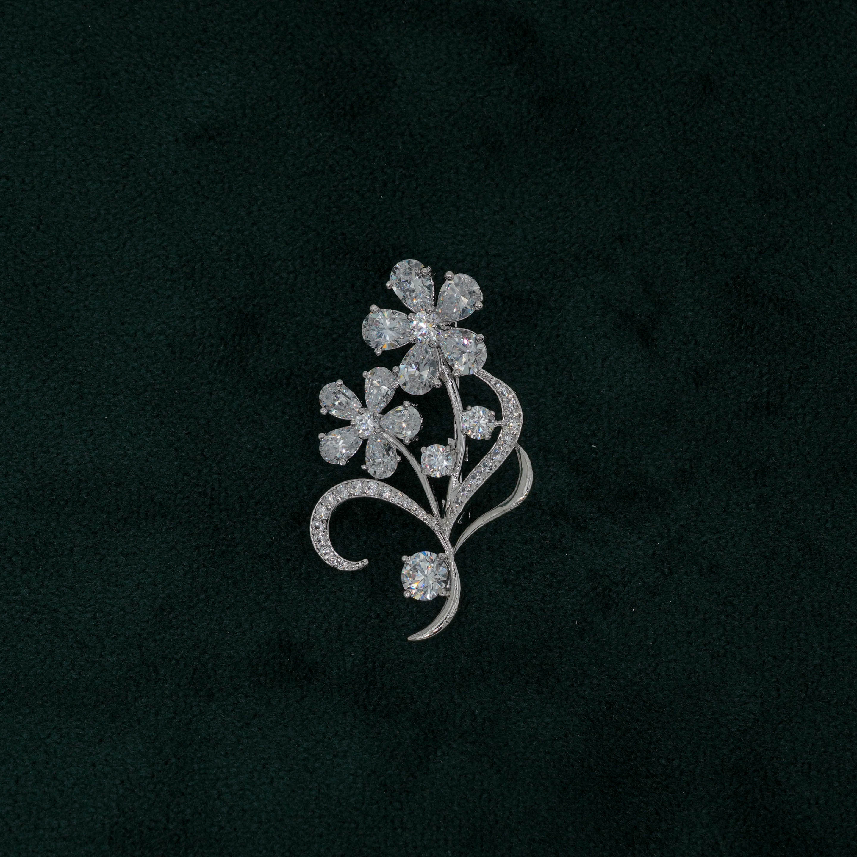 Tulasii - The Concept Jewelry - Silver Flower Brooch