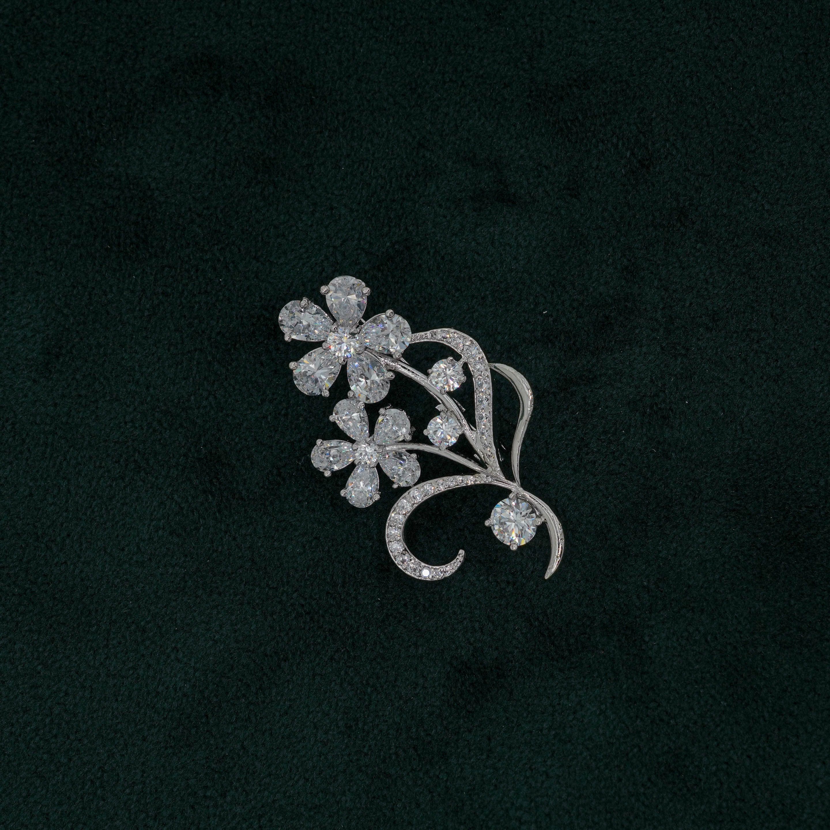 Tulasii - The Concept Jewelry - Silver Flower Brooch