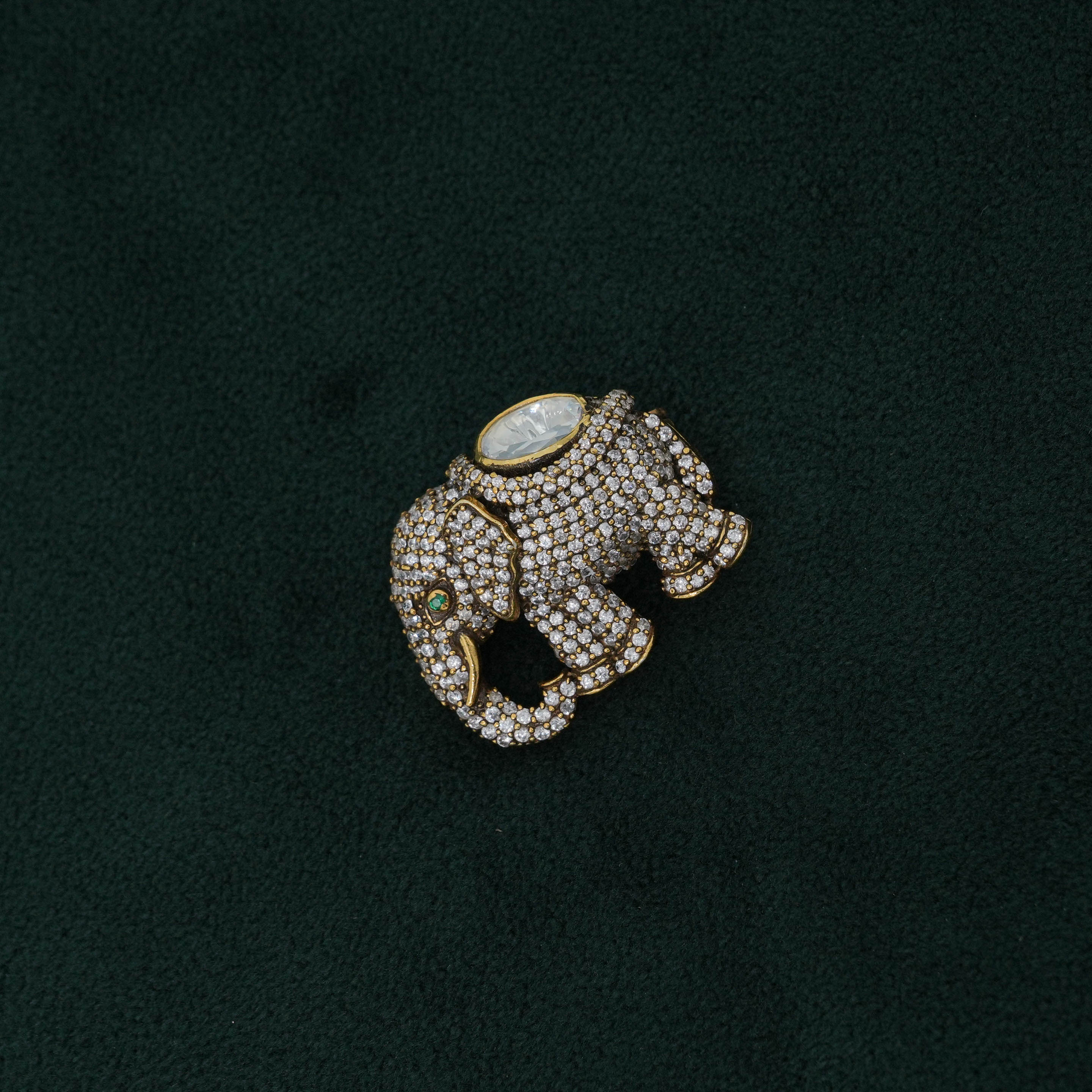 Tulasii - The Concept Jewelry - Silver Elephant Brooch