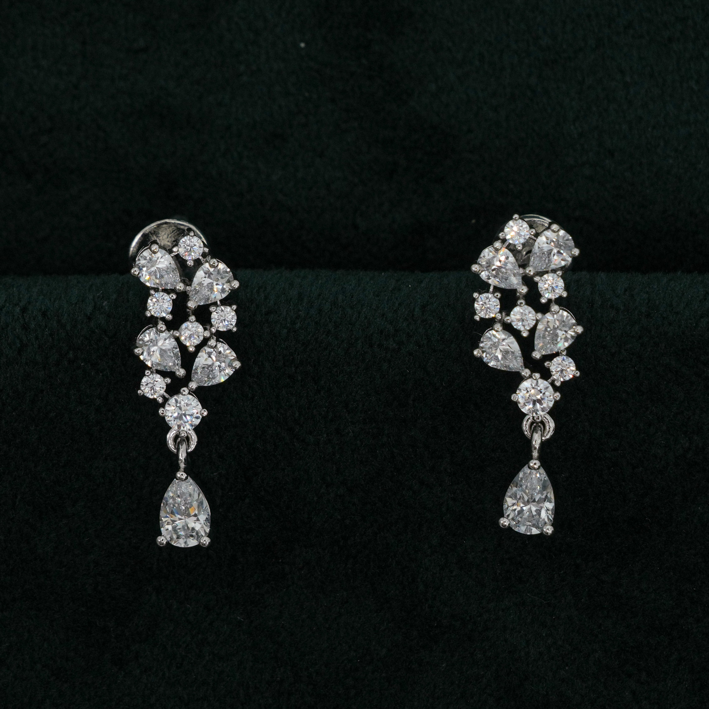 Tulasii - The Concept Jewelry - Silver Drop Necklace