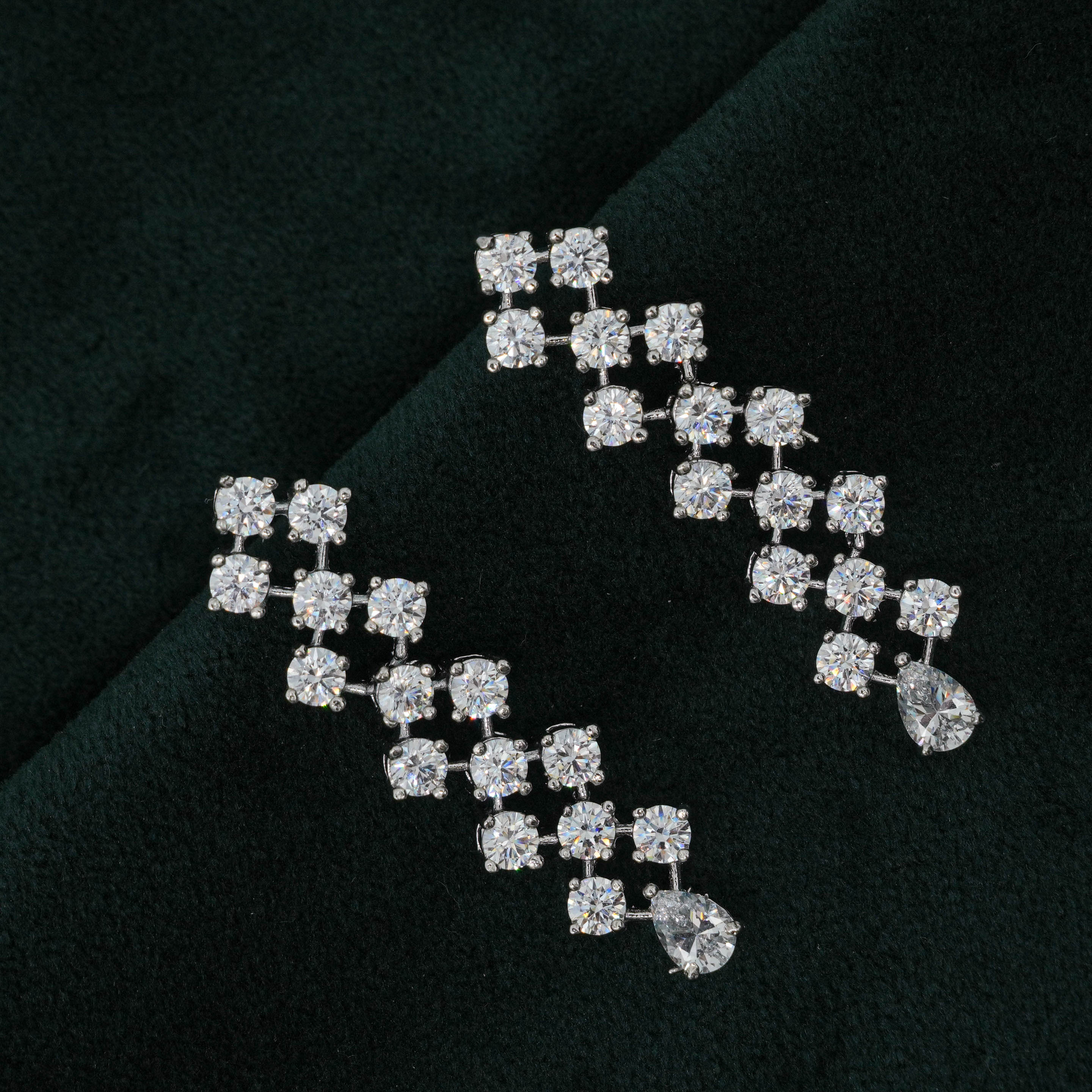 Tulasii - The Concept Jewelry - Silver Necklace Set