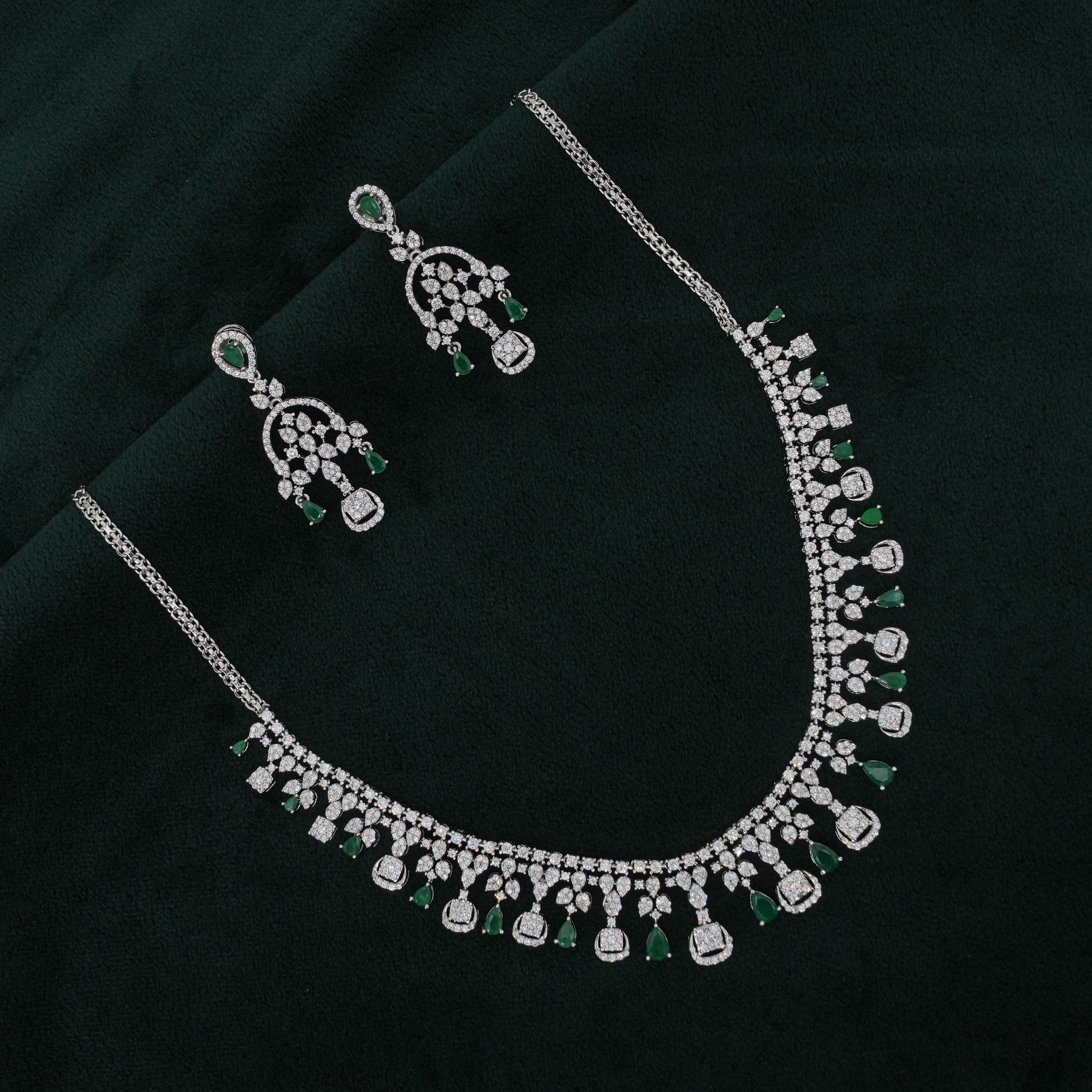 Tulasii - The Concept Jewelry - Silver Emerald Necklace