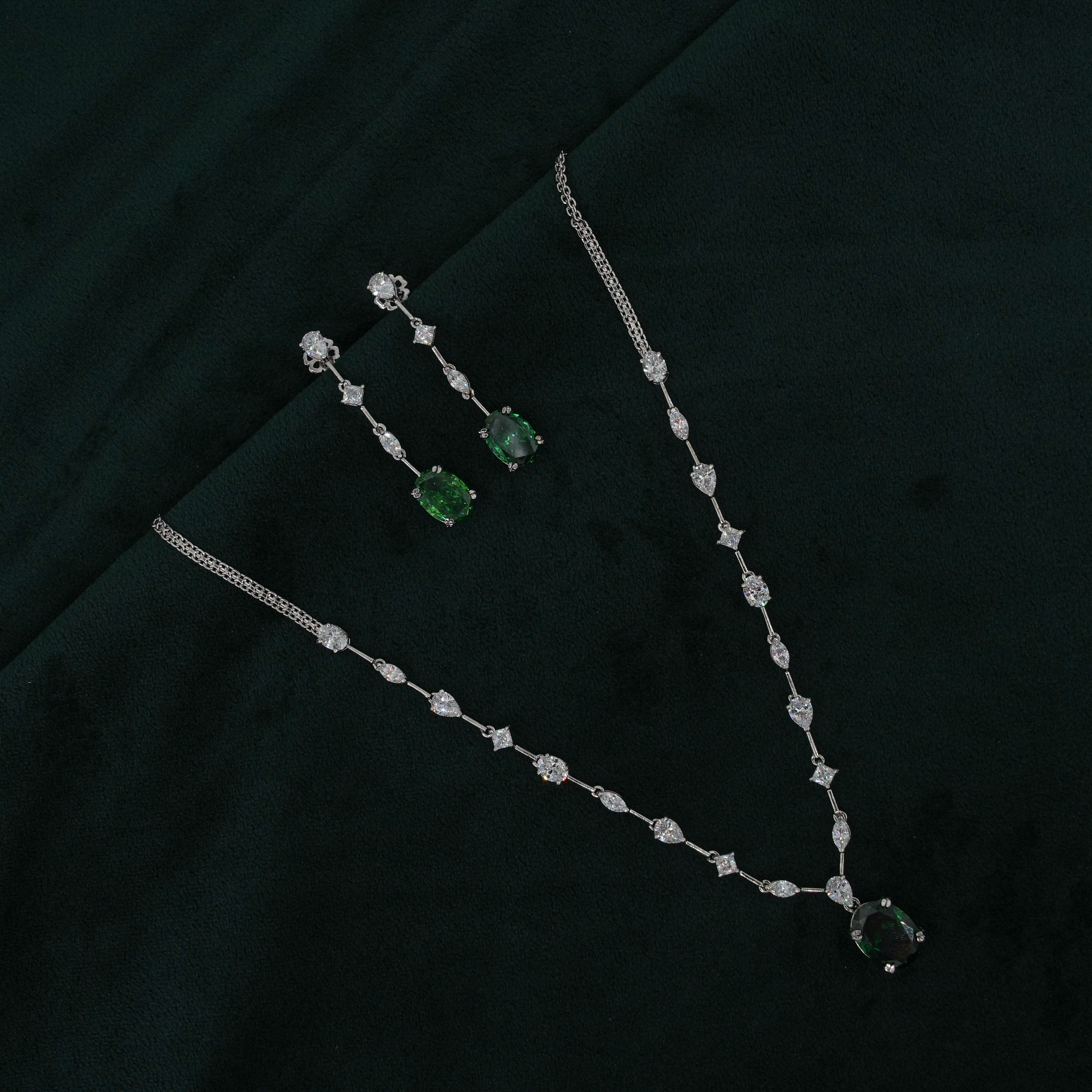 Tulasii - The Concept Jewelry - Silver Green Necklace