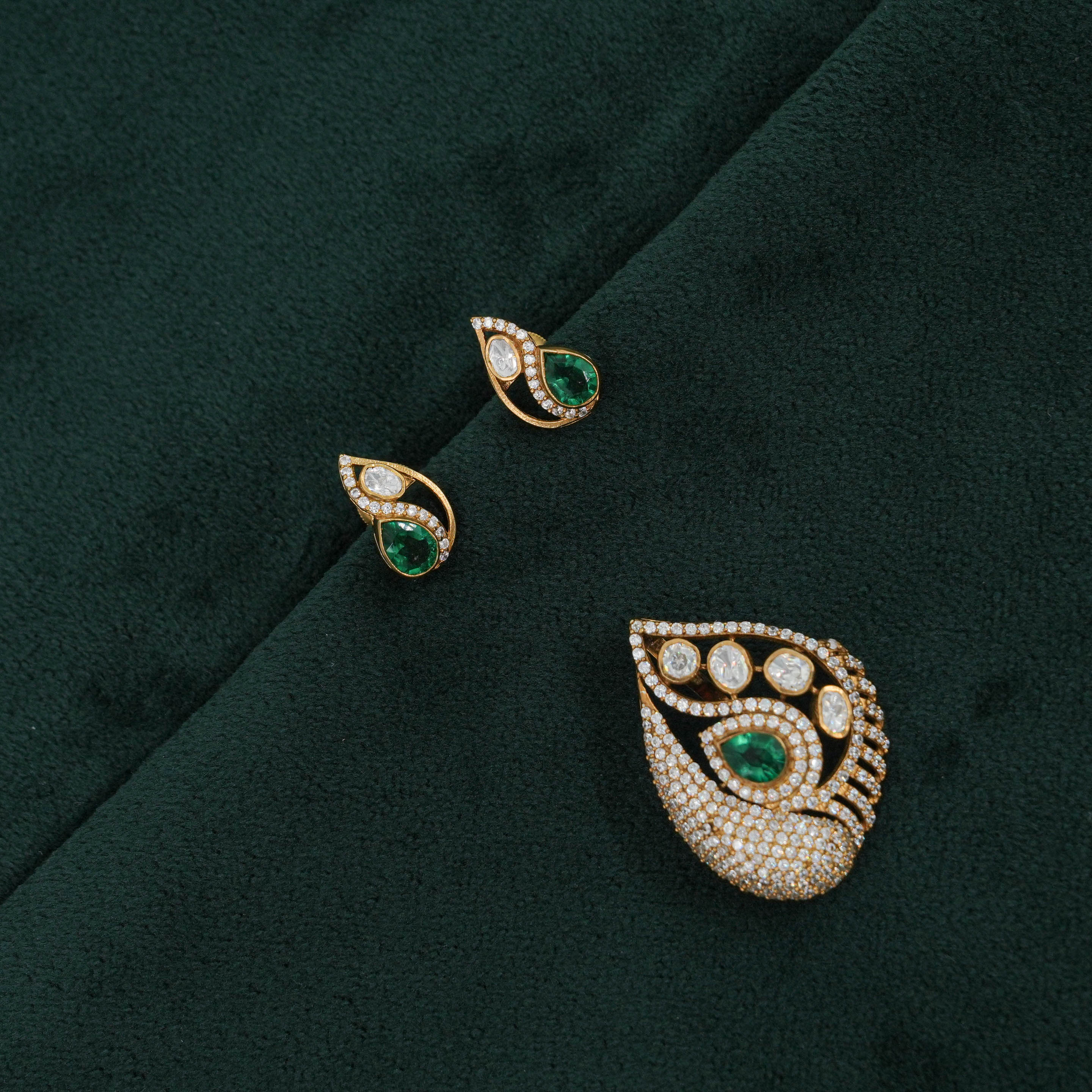 Tulasii - The Concept Jewelry - Silver Stud Earrings