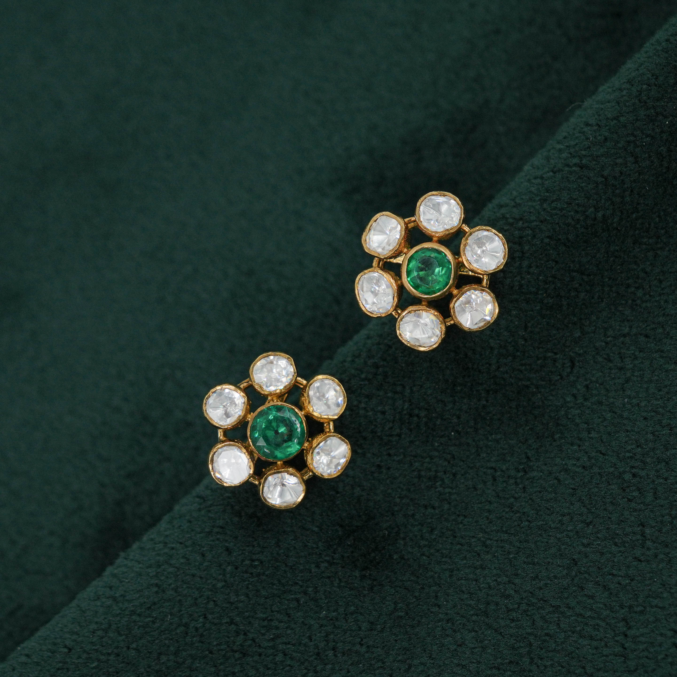 Tulasii - The Concept Jewelry - Silver Stud Earrings