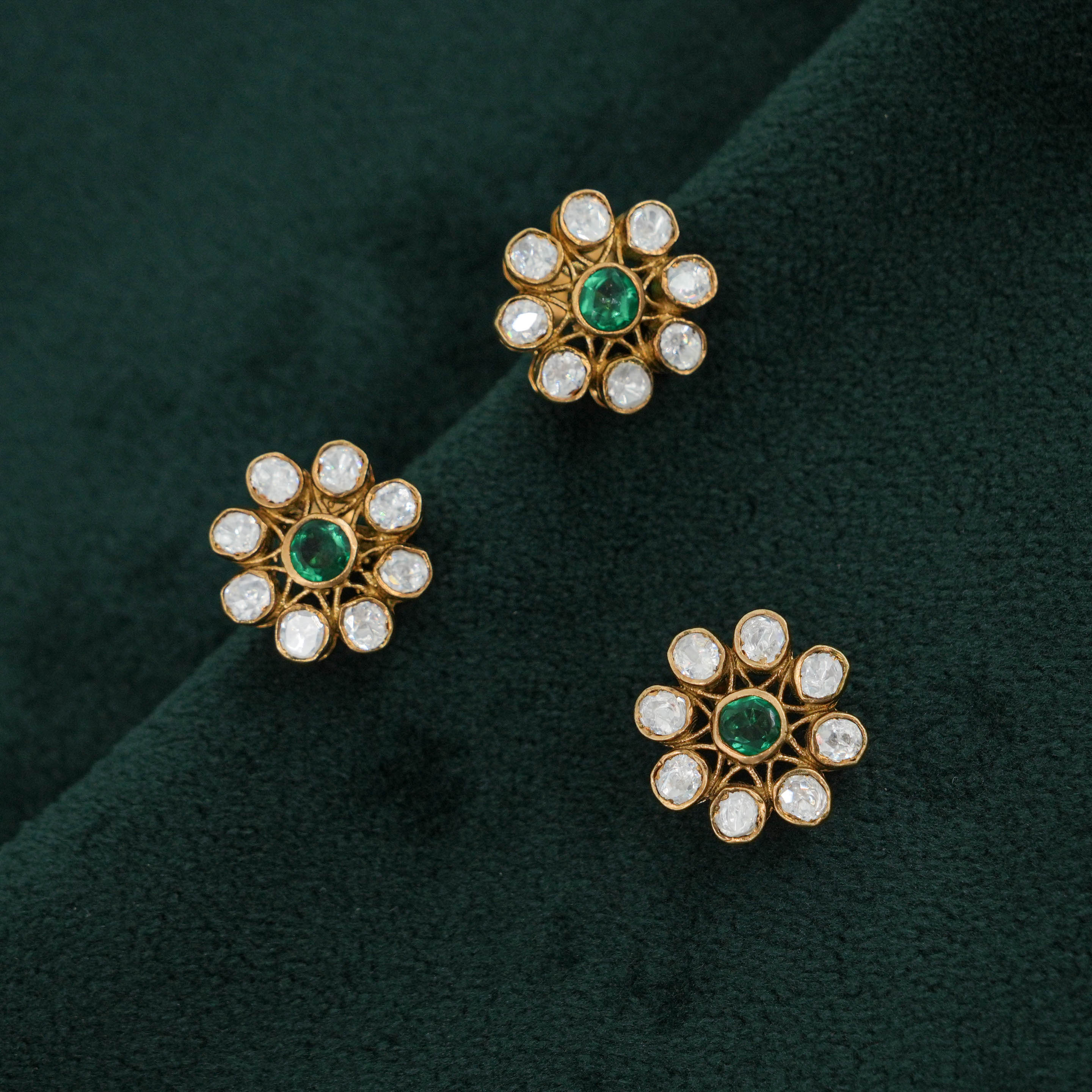 Tulasii - The Concept Jewelry - Silver Stud Earrings