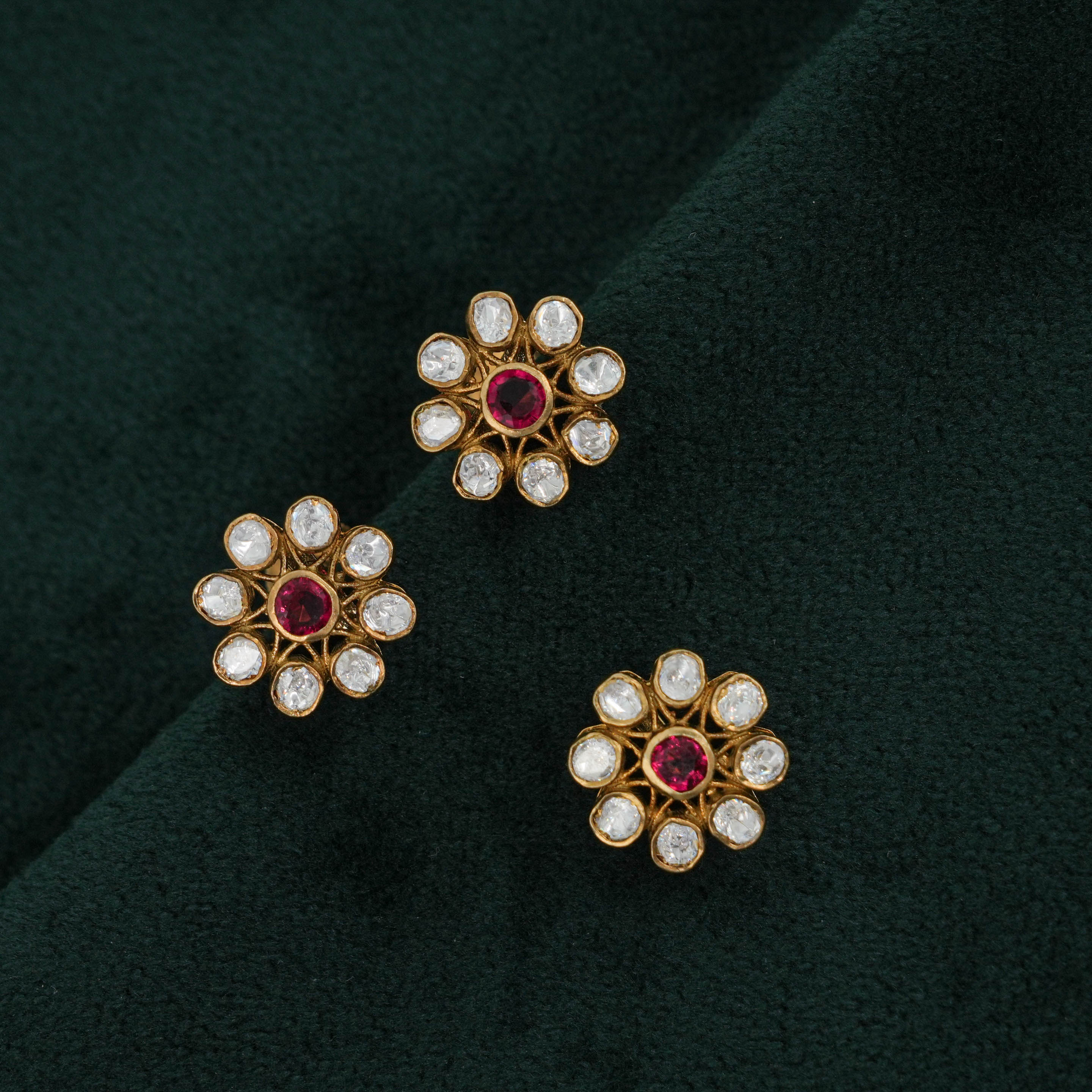 Tulasii - The Concept Jewelry - Silver Stud Earrings