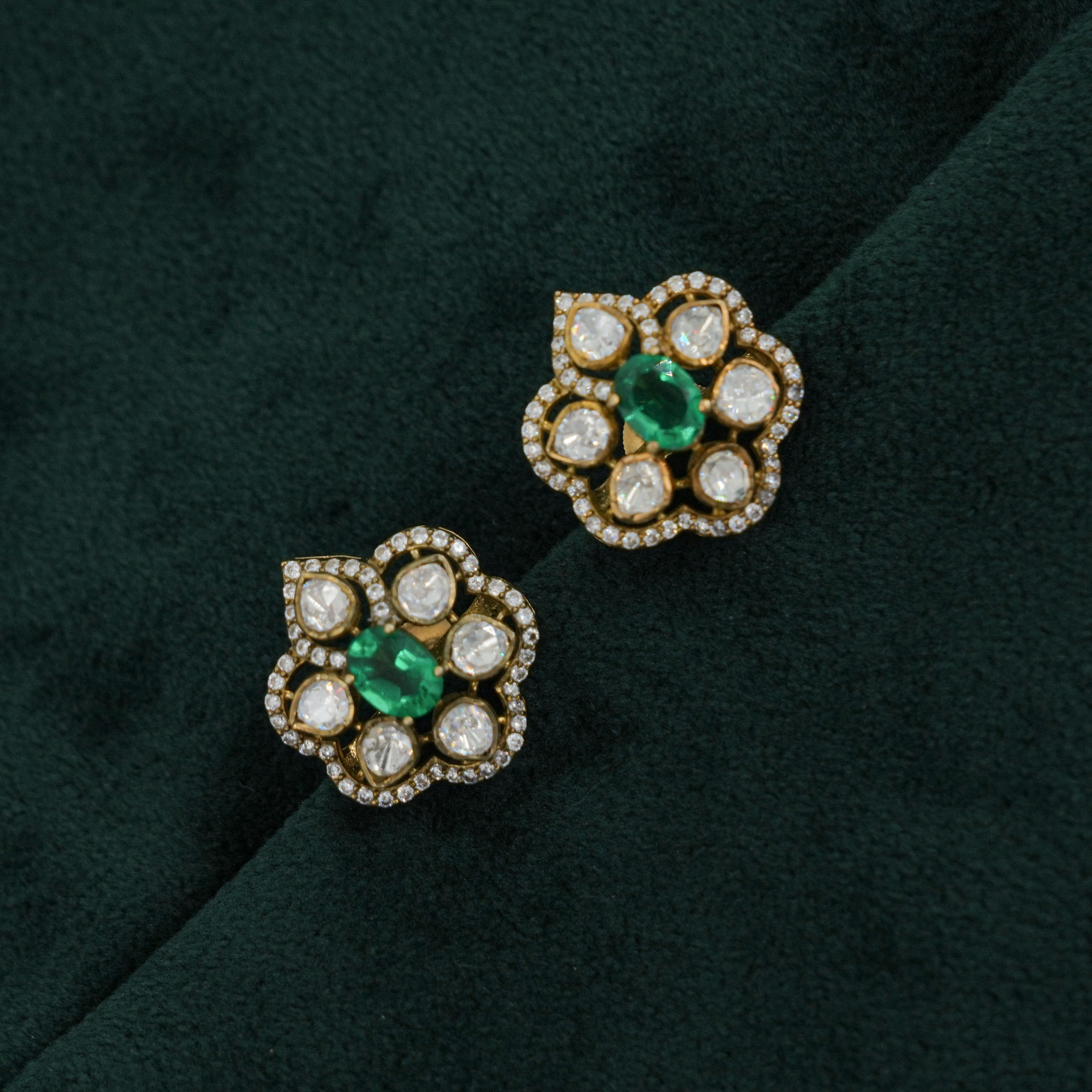 Tulasii - The Concept Jewelry - Silver Floral Earrings