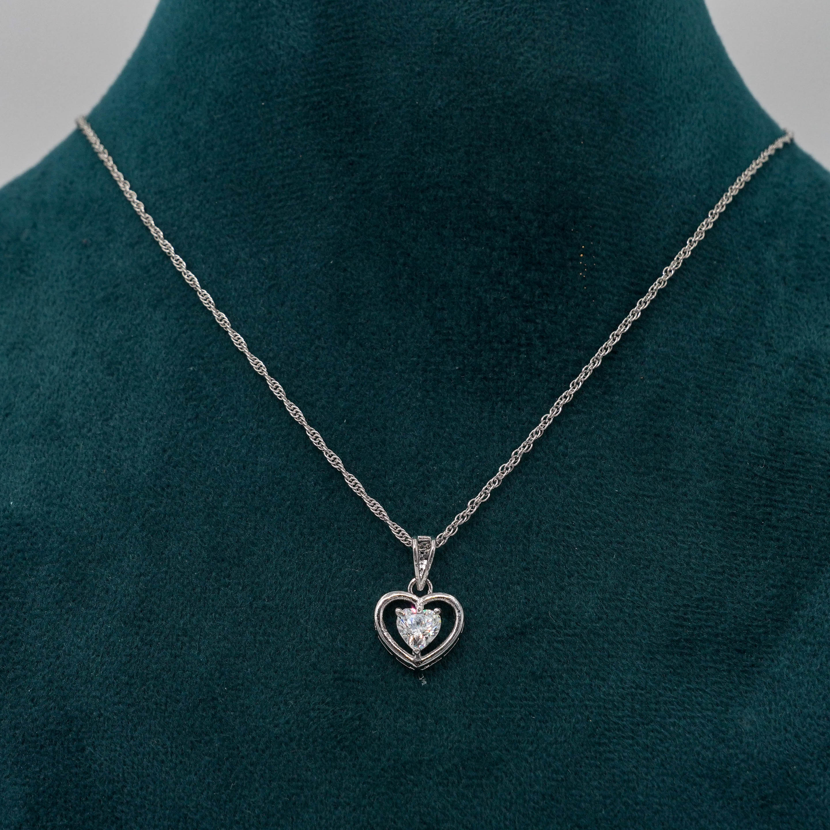 Tulasii - The Concept Jewelry - Silver Heart Pendant