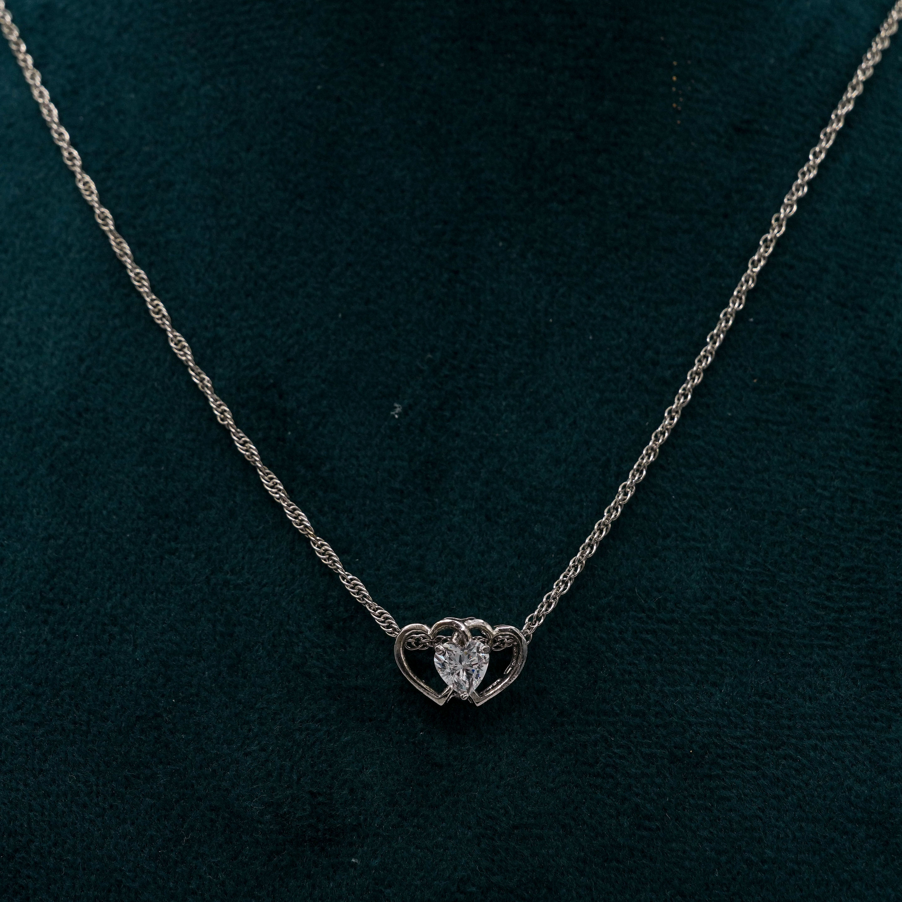 Tulasii - The Concept Jewelry - Silver Heart Necklace
