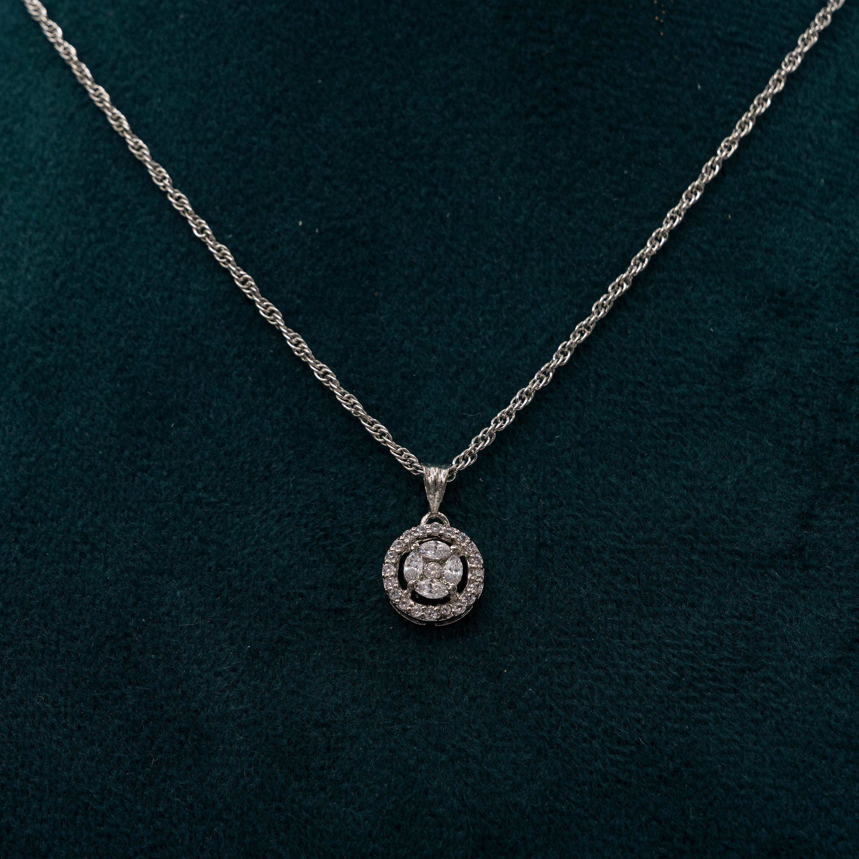 Tulasii - The Concept Jewelry - Silver Pendant Necklace