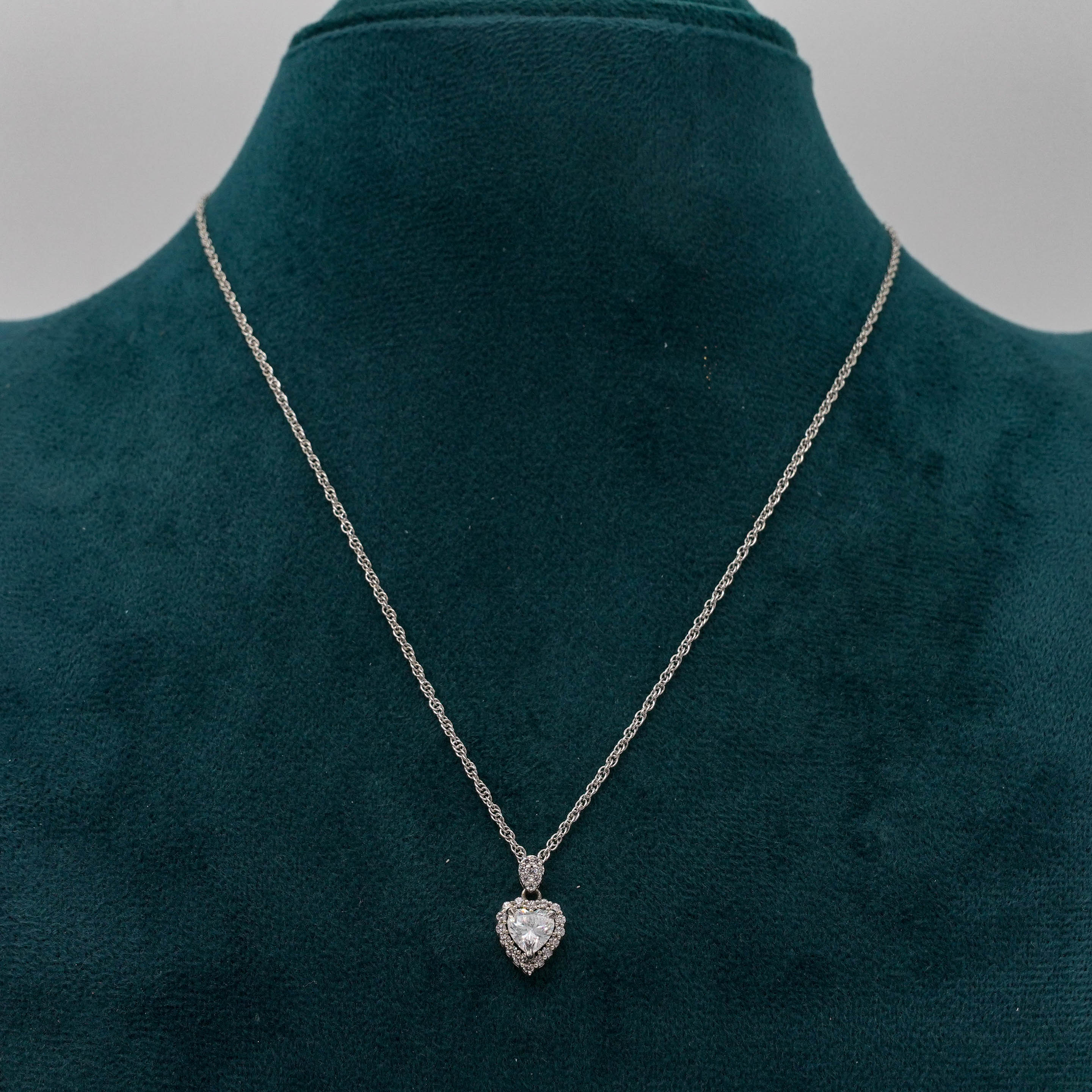 Tulasii - The Concept Jewelry - Silver Heart Necklace