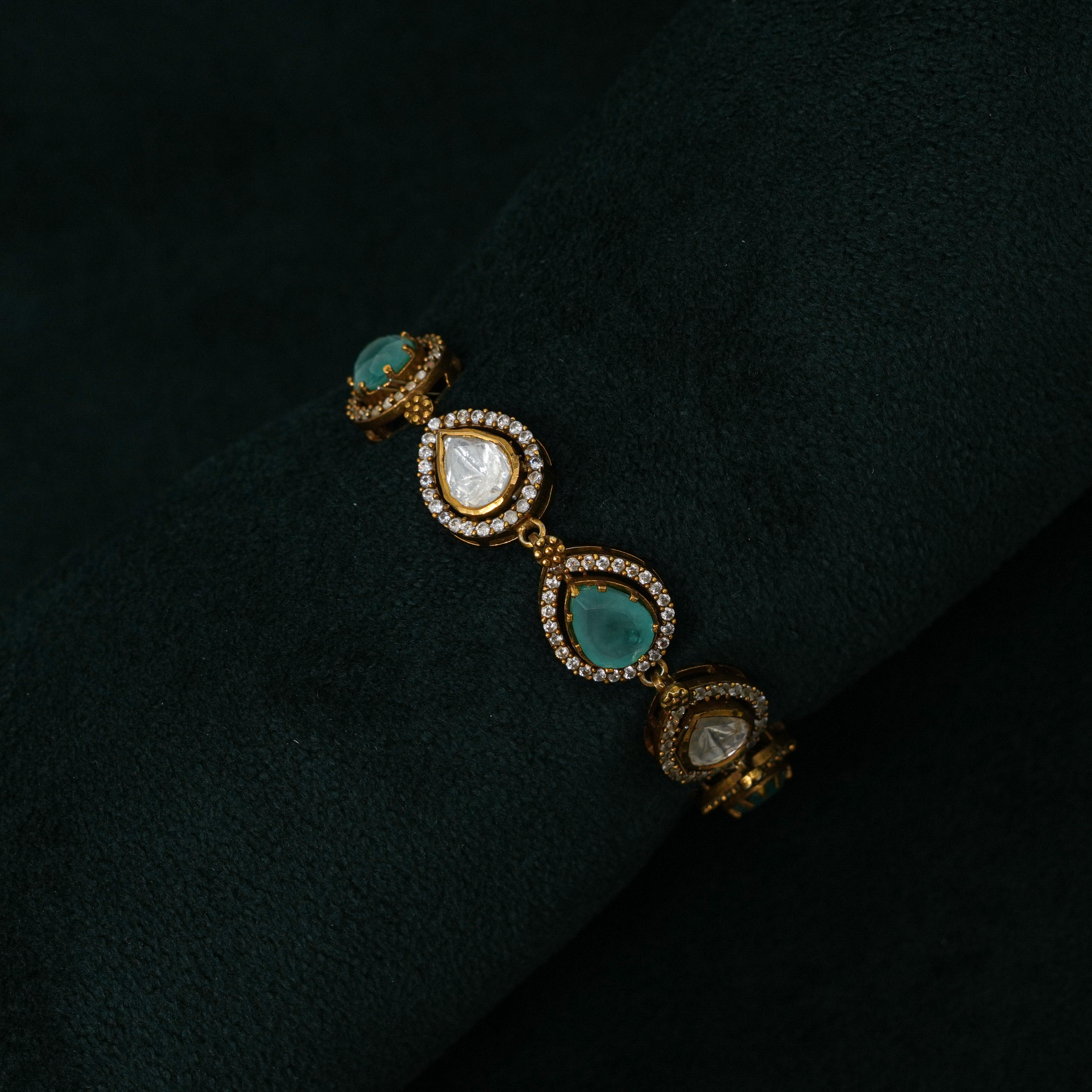 Tulasii - The Concept Jewelry - Silver Stone Bracelet