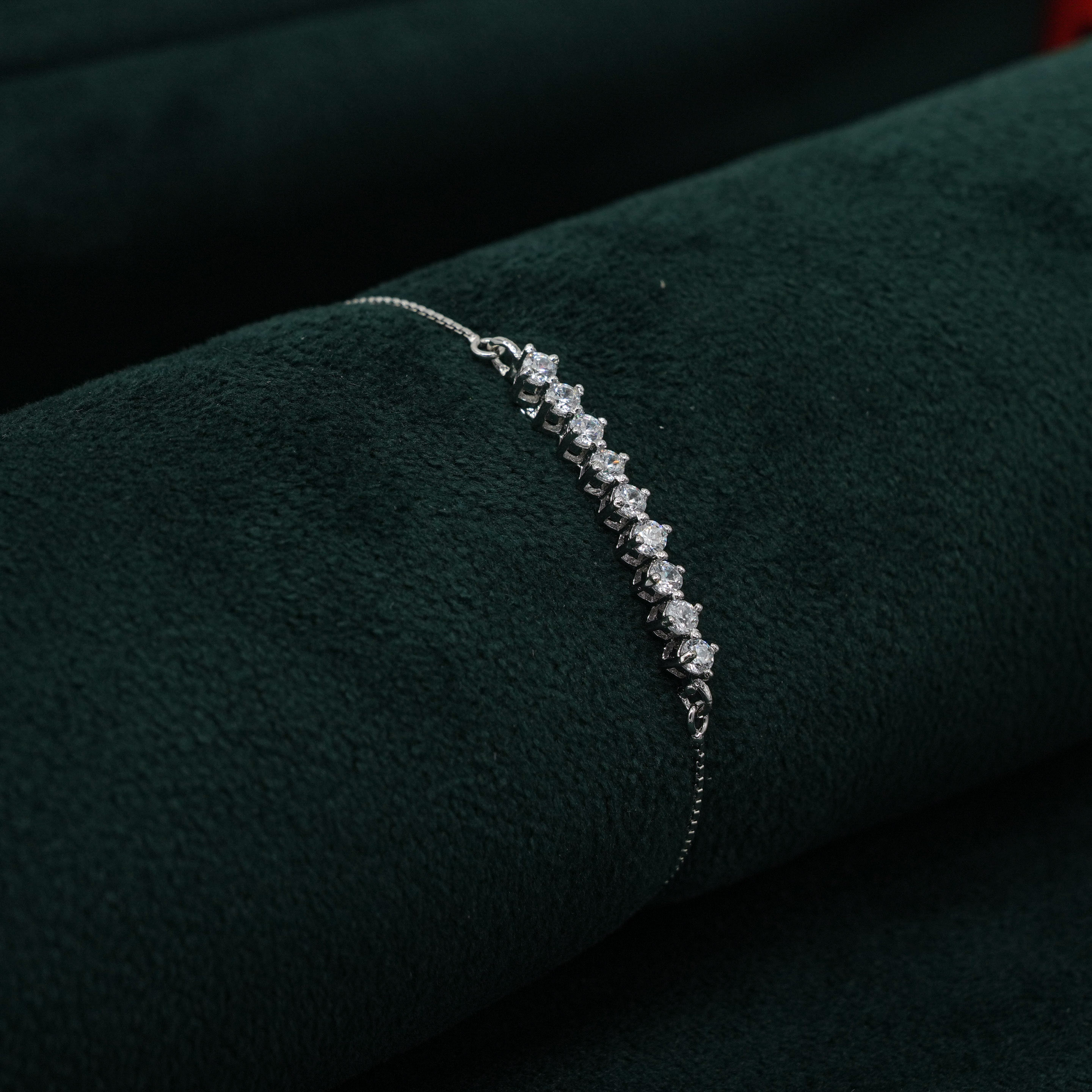 Tulasii - The Concept Jewelry - Silver Line Bracelet