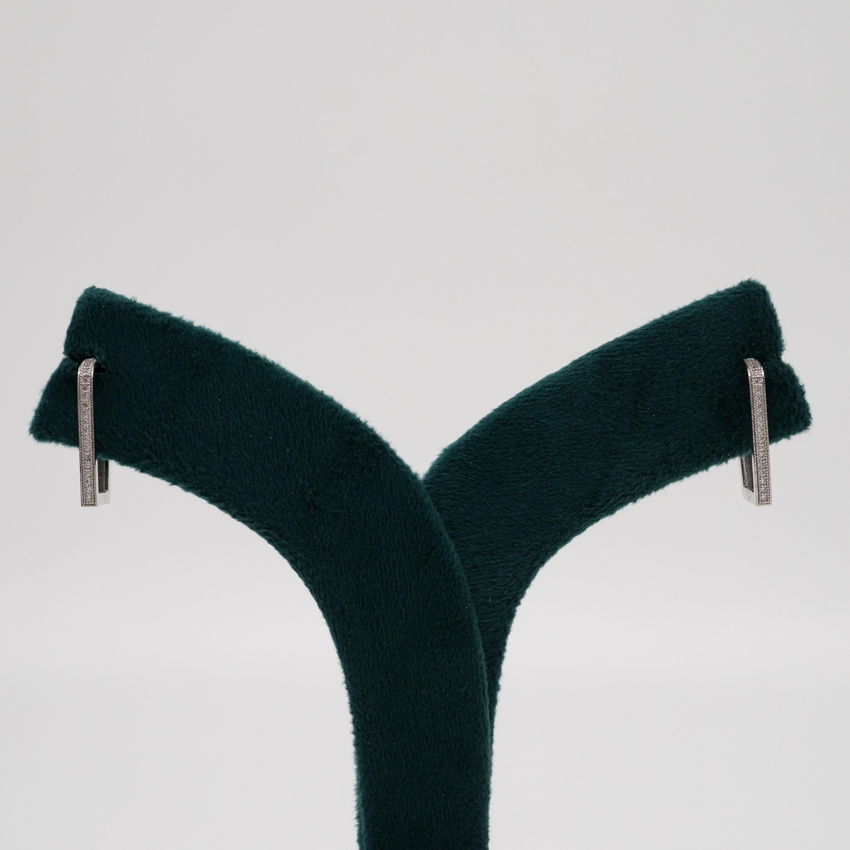 Tulasii - The Concept Jewelry - Silver Stud Earrings