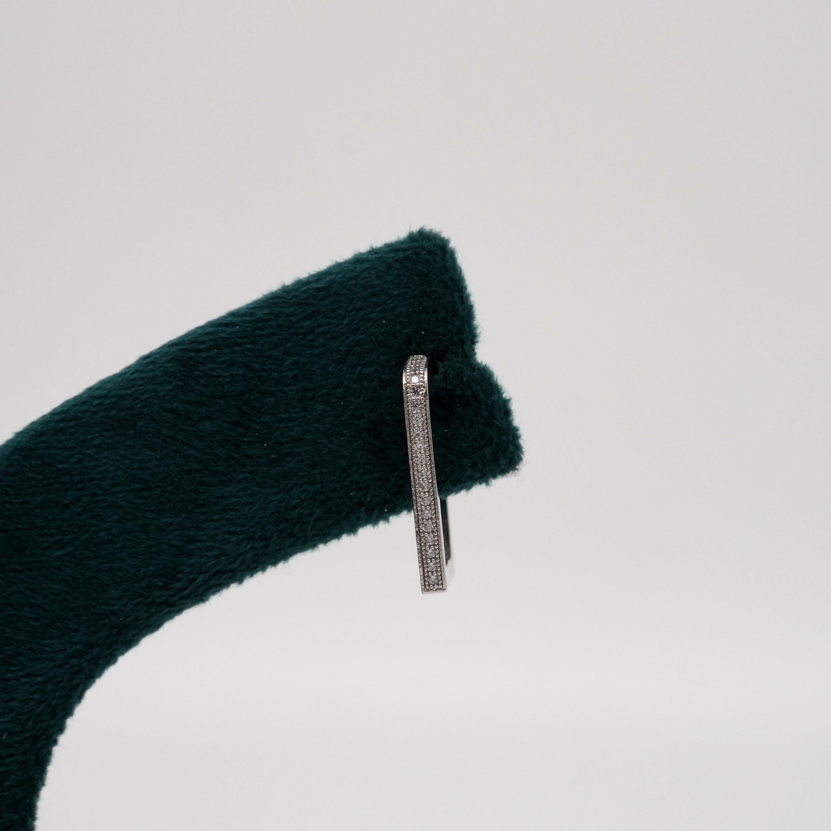 Tulasii - The Concept Jewelry - Silver Stud Earrings