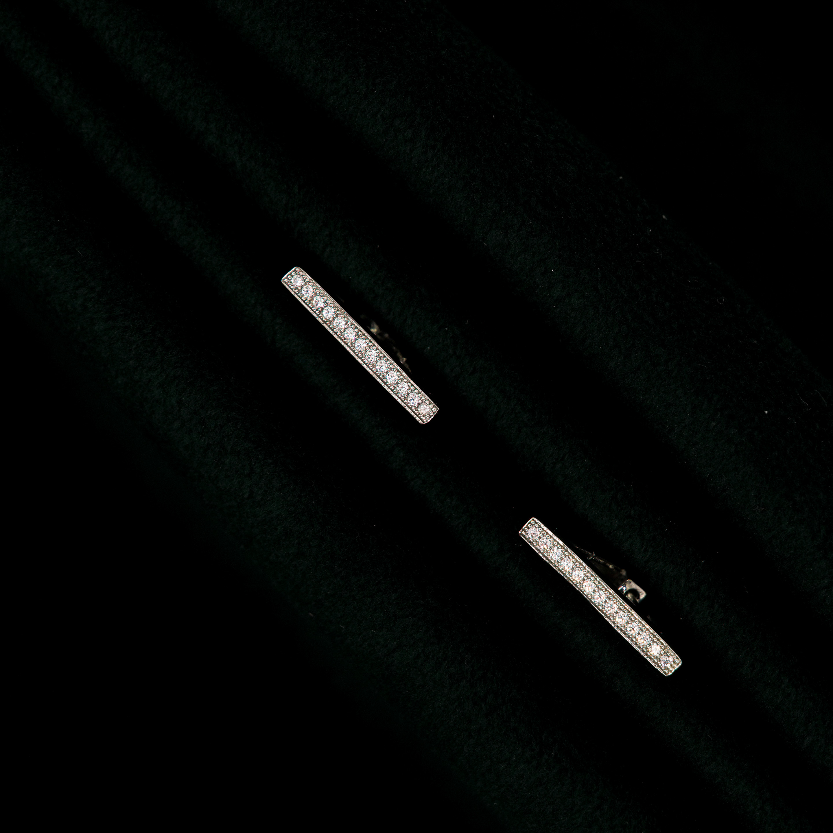 Tulasii - The Concept Jewelry - Silver Stud Earrings