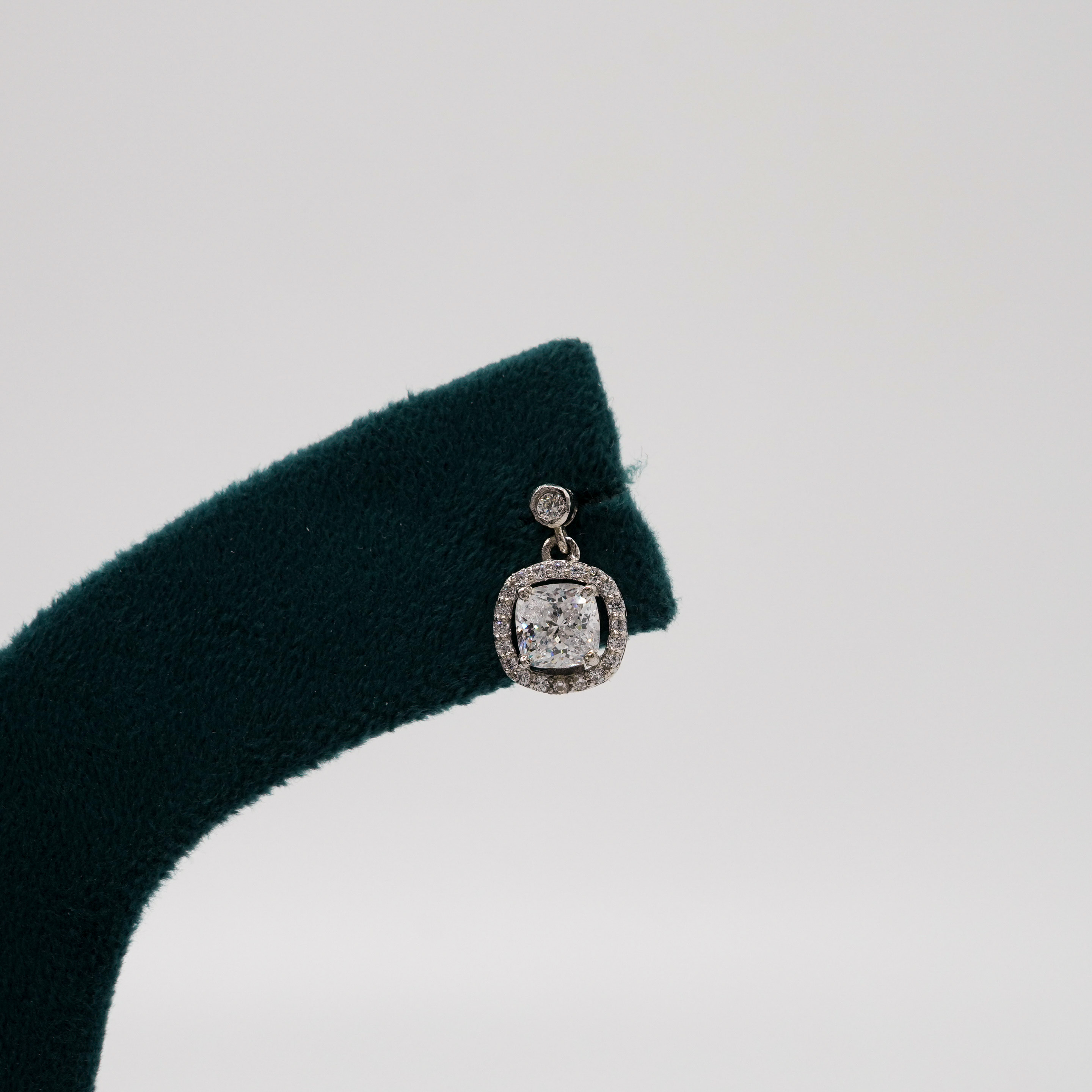 Tulasii - The Concept Jewelry - Silver Stud Earrings