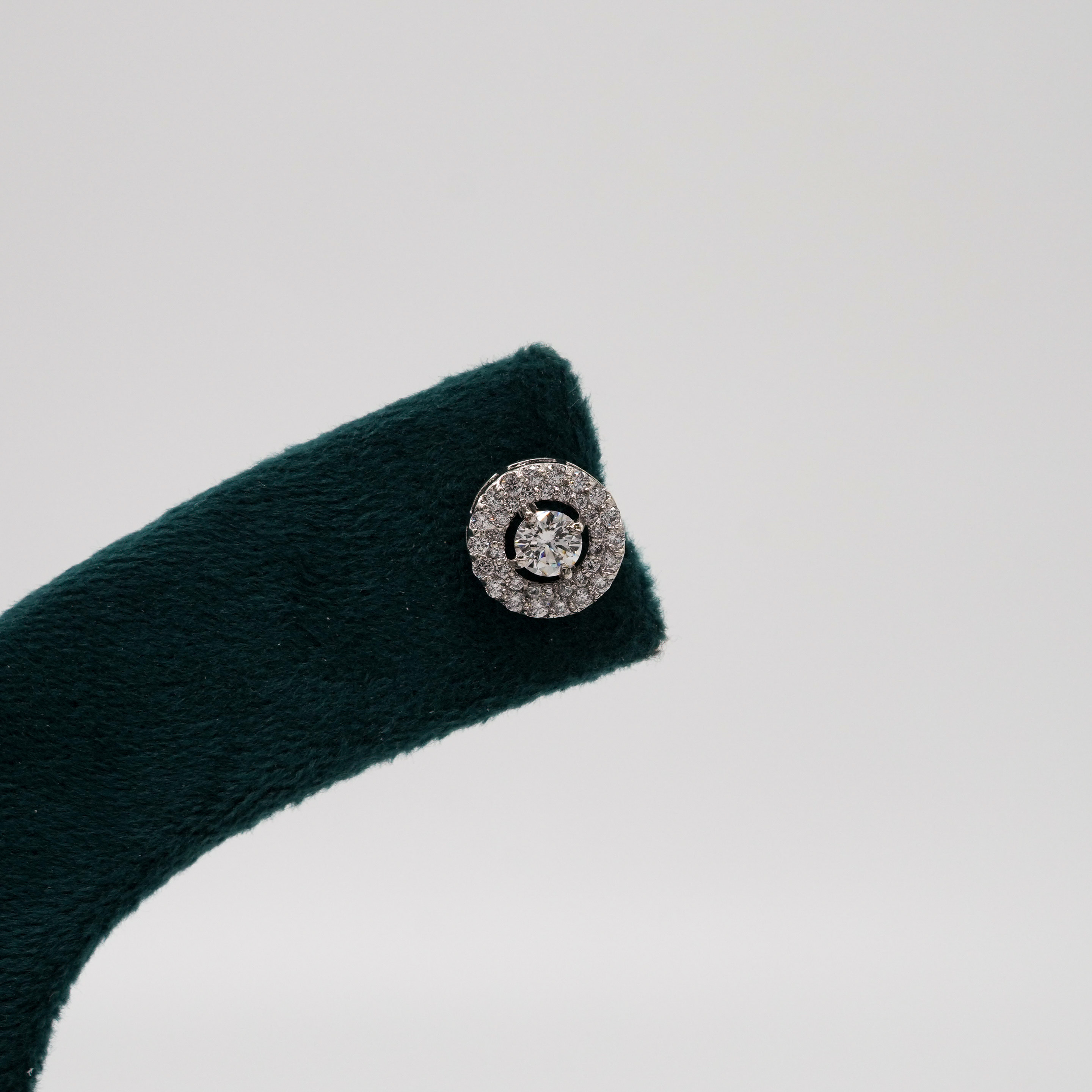 Tulasii - The Concept Jewelry - Silver Stud Earrings