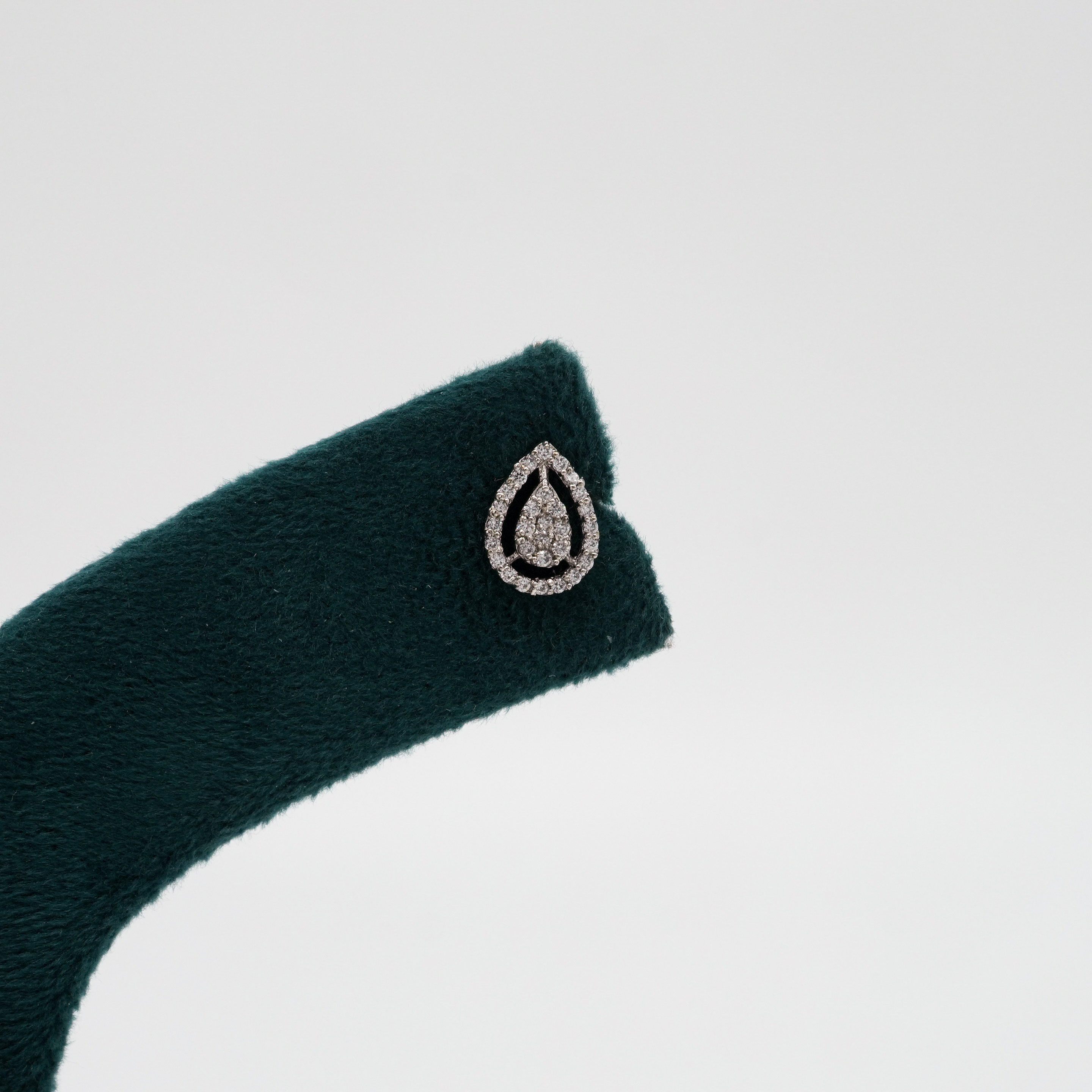 Tulasii - The Concept Jewelry - Silver Stud Earrings