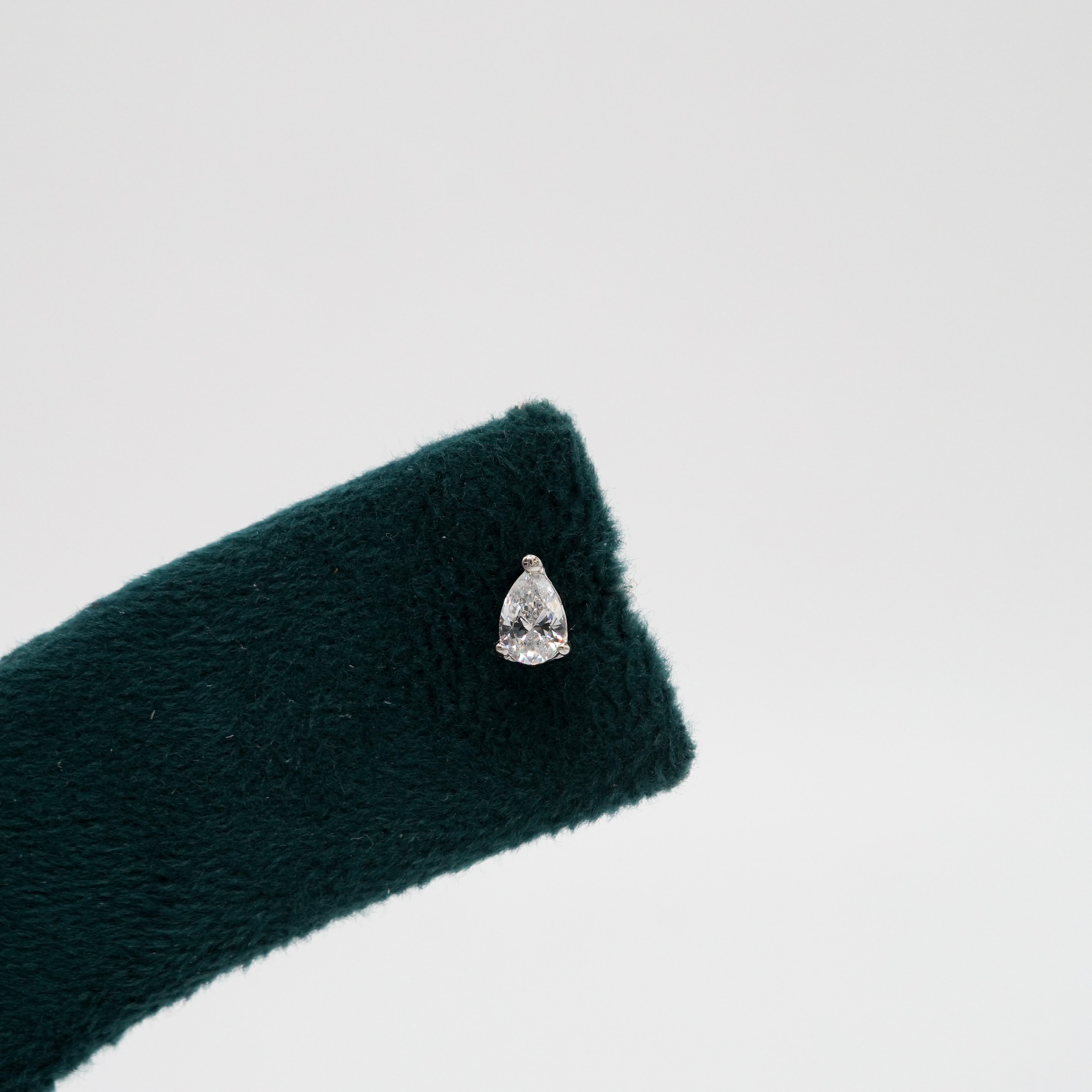 Tulasii - The Concept Jewelry - Silver Stud Earrings