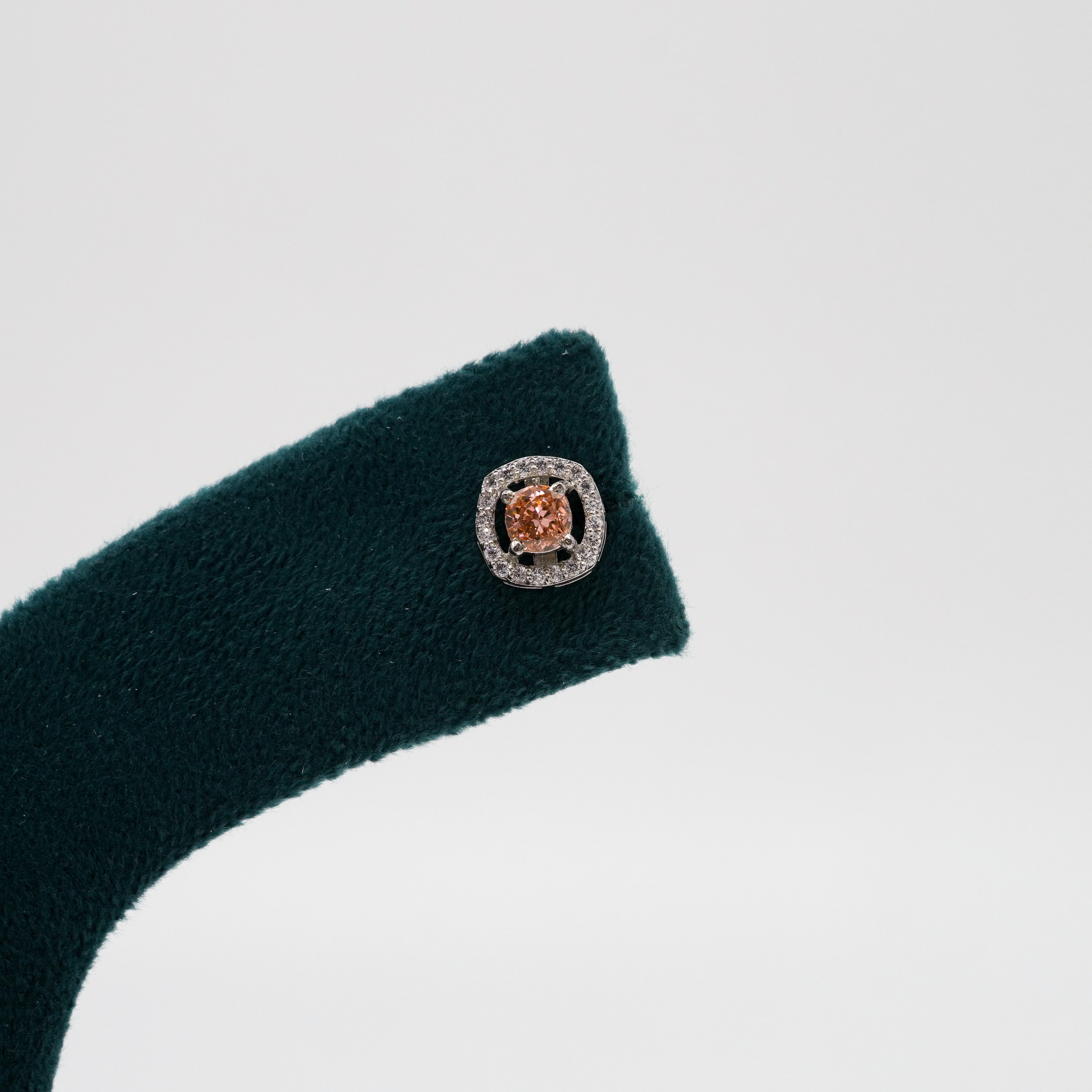 Tulasii - The Concept Jewelry - Silver Stud Earrings