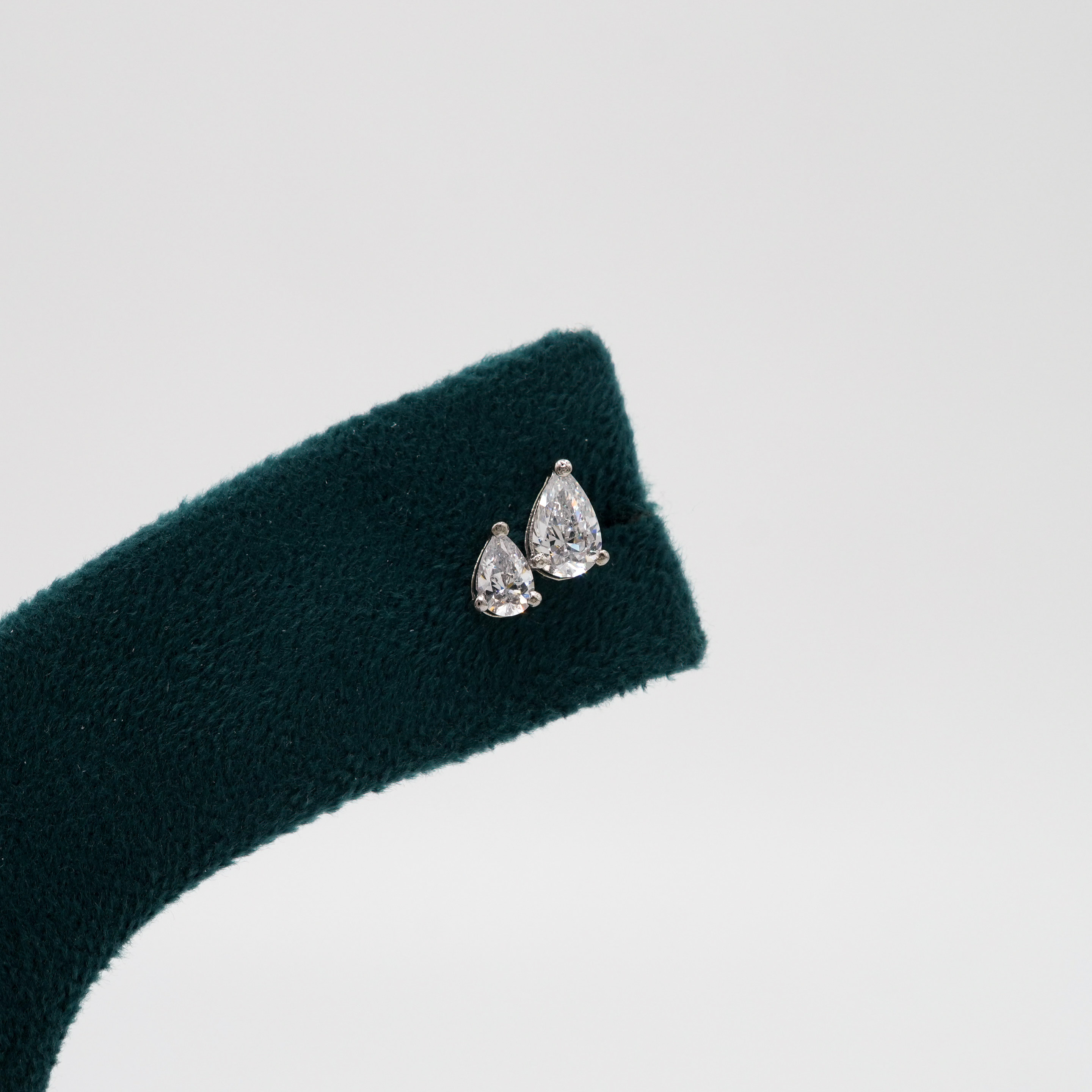 Tulasii - The Concept Jewelry - Silver Stud Earrings