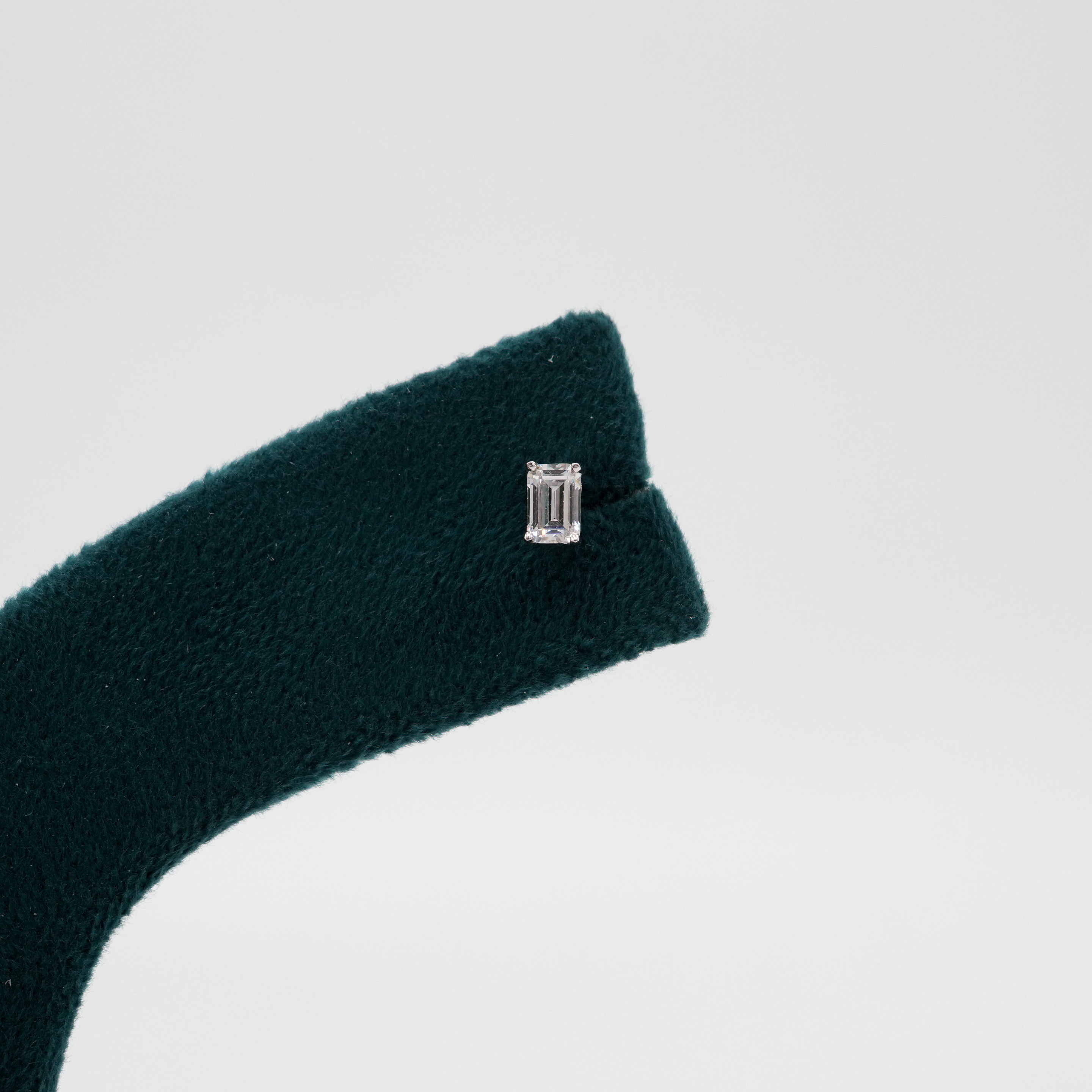 Tulasii - The Concept Jewelry - Silver Stud Earrings