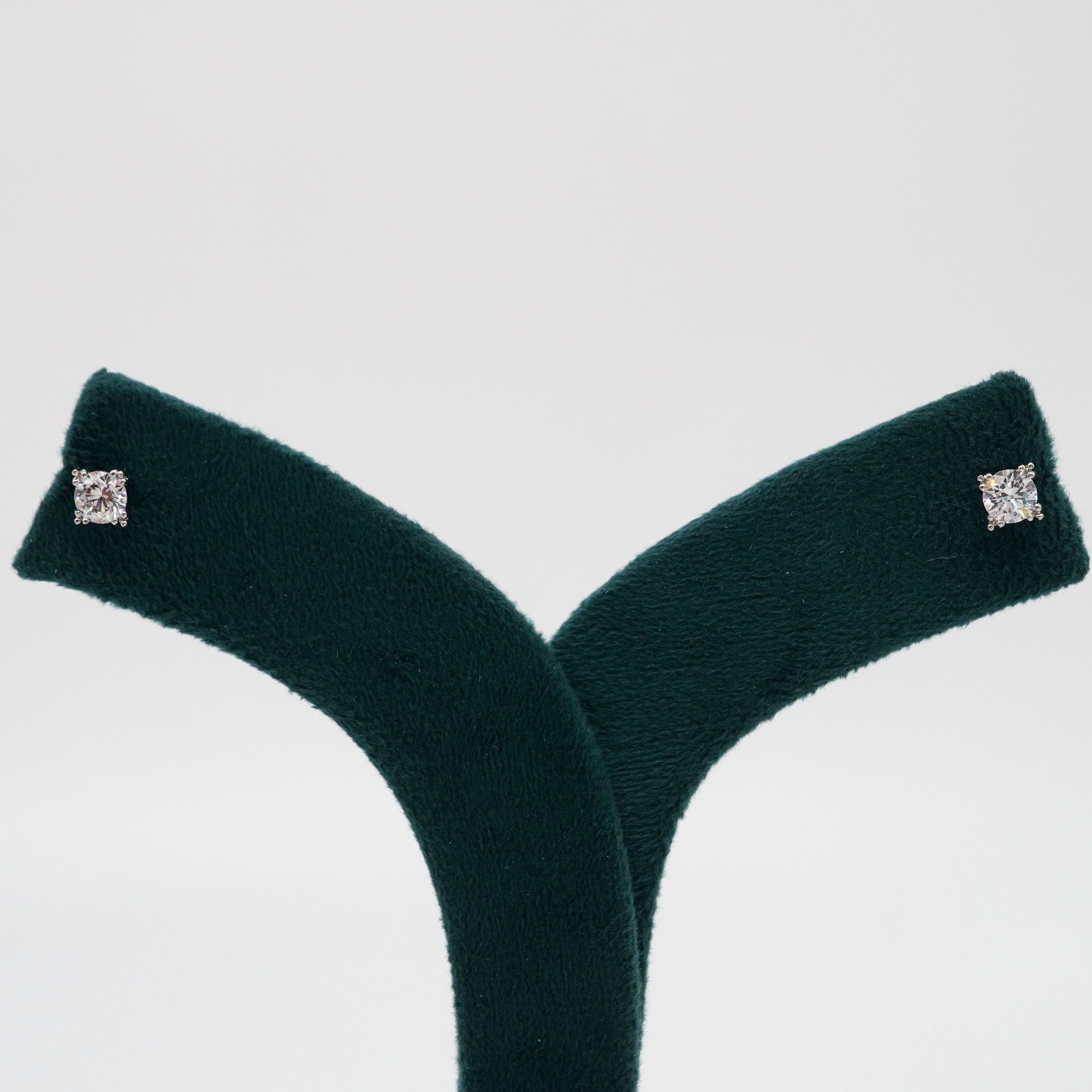 Tulasii - The Concept Jewelry - Silver Stud Earrings