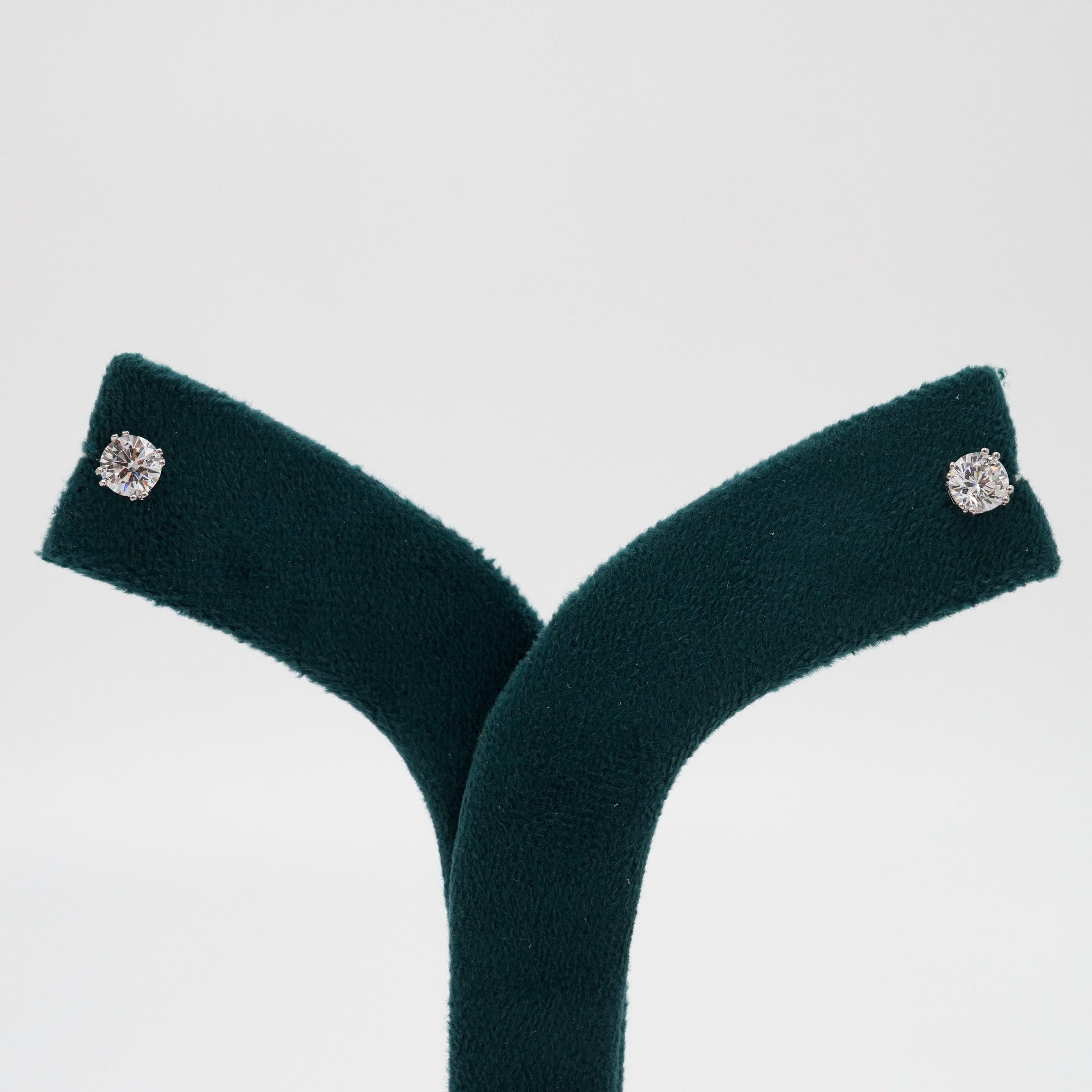 Tulasii - The Concept Jewelry - Silver Stud Earrings