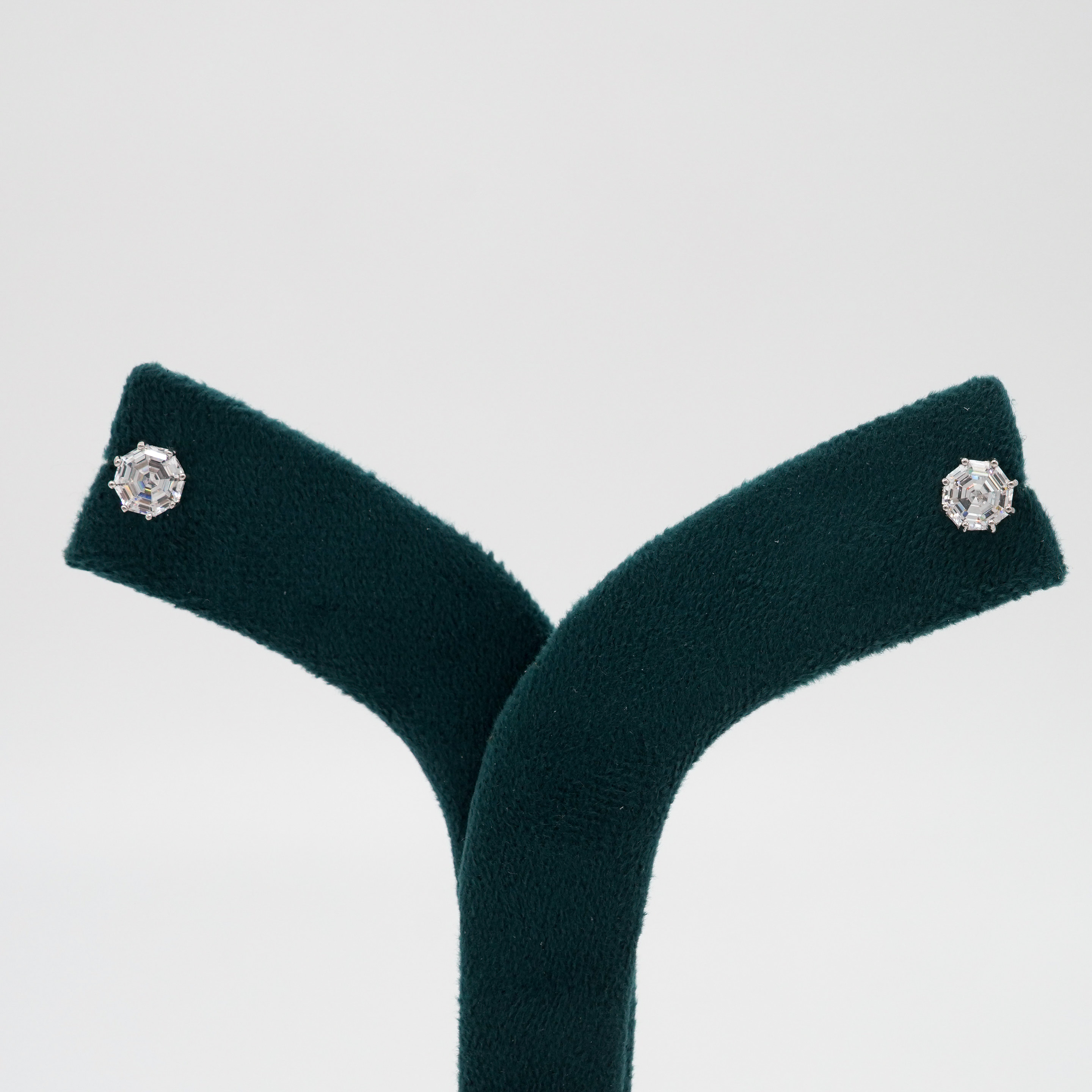 Tulasii - The Concept Jewelry - Silver Stud Earrings