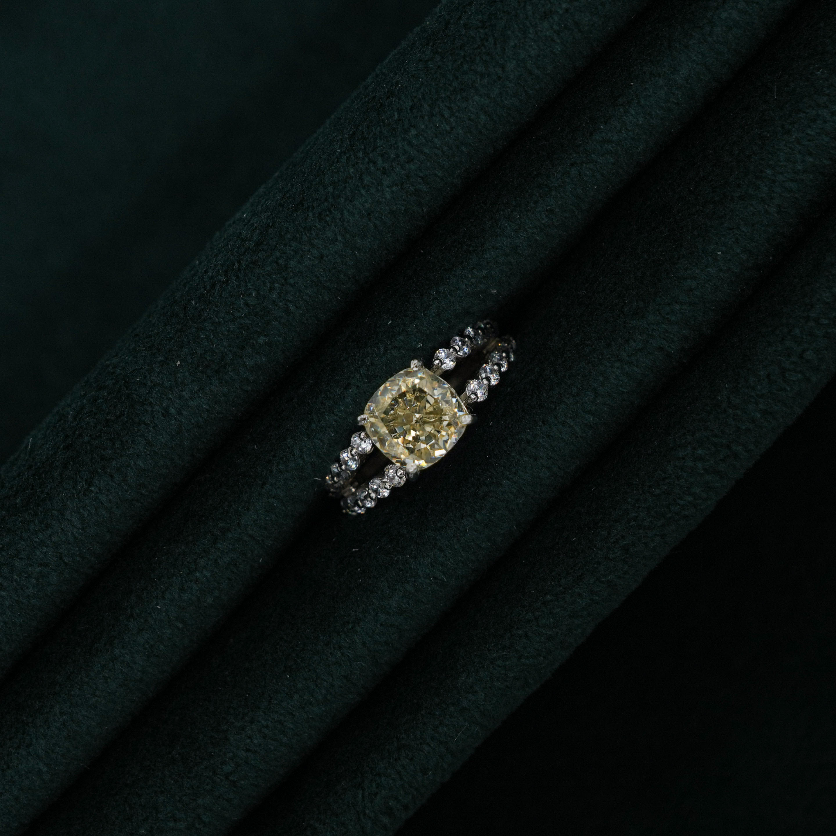 Tulasii - The Concept Jewelry - Silver Yellow Ring