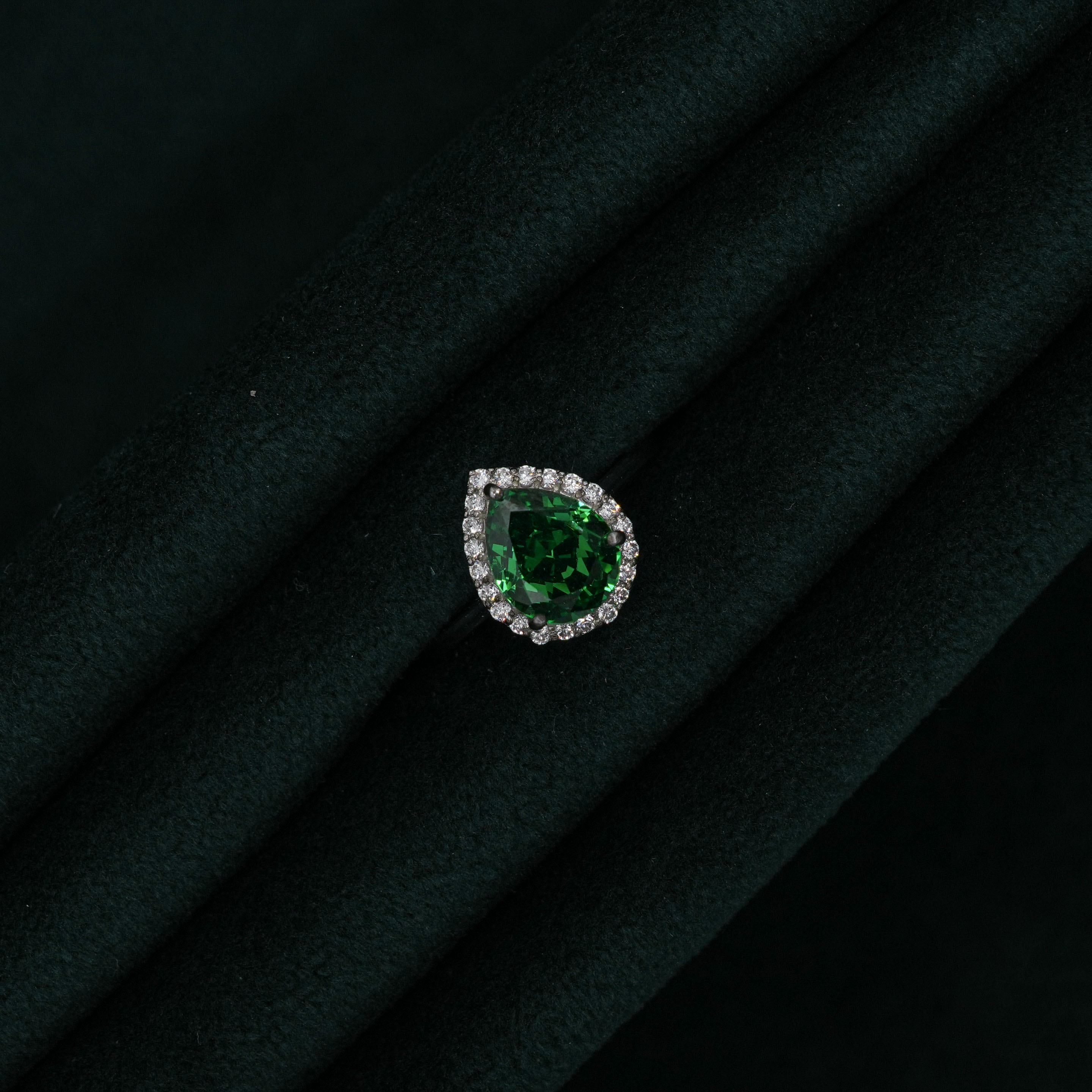 Tulasii - The Concept Jewelry - Silver Drop Ring